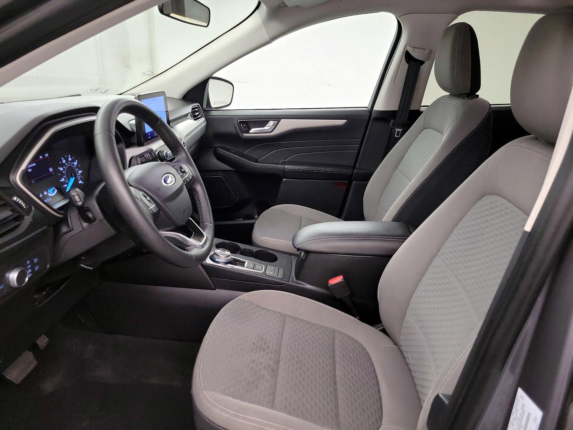 Thumbnail: 2021 Ford Escape - 11