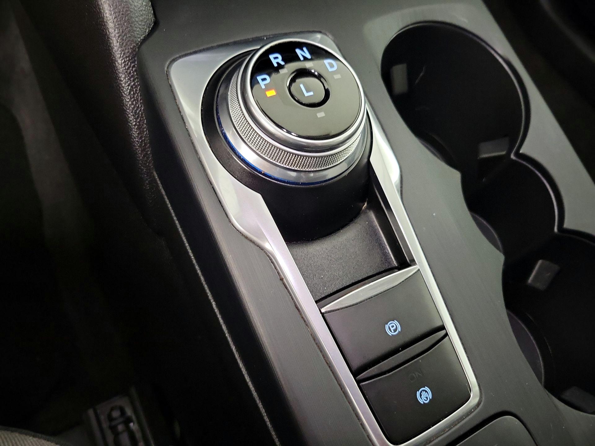 Thumbnail: 2021 Ford Escape - 17