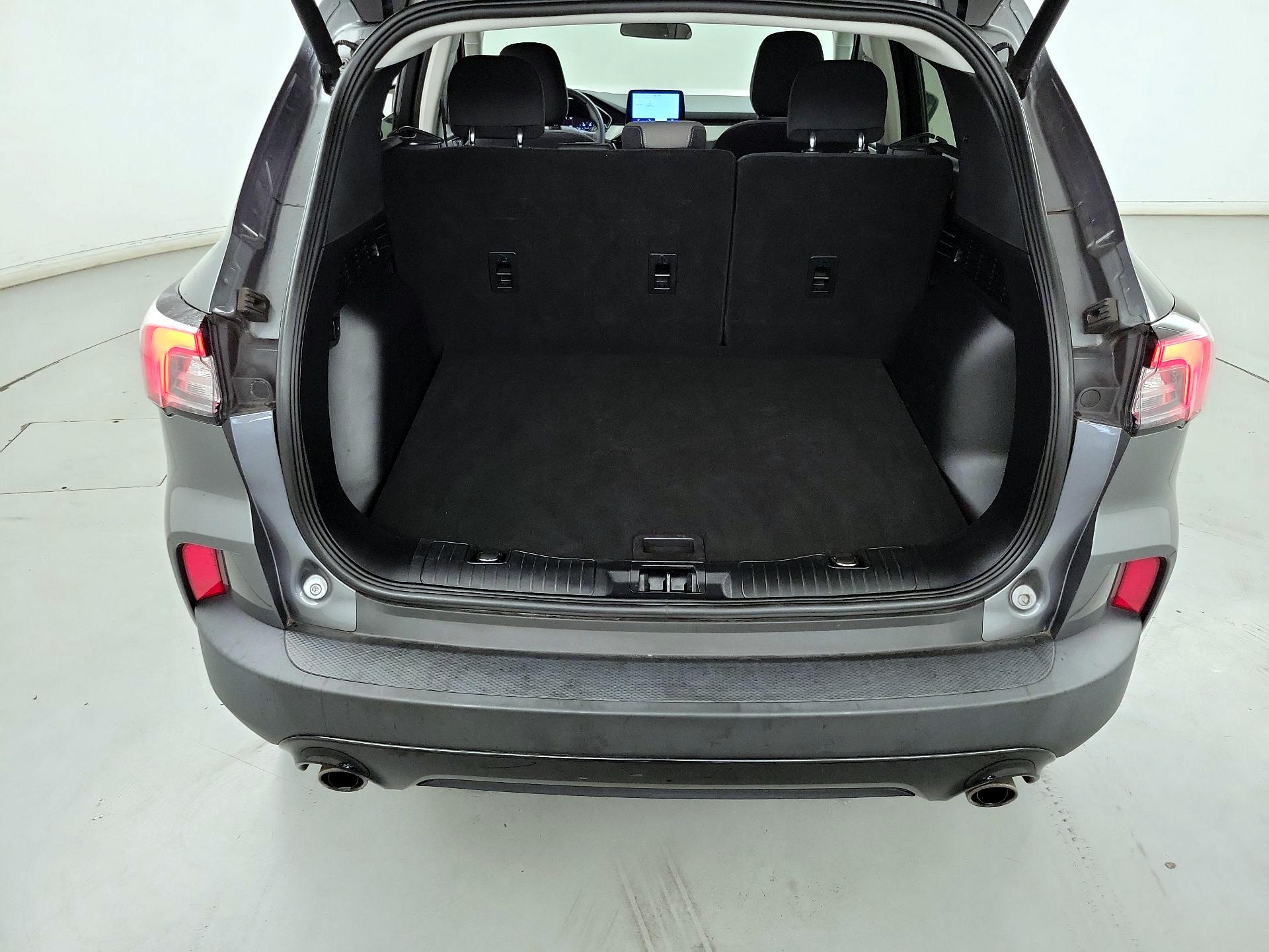 Thumbnail: 2021 Ford Escape - 20