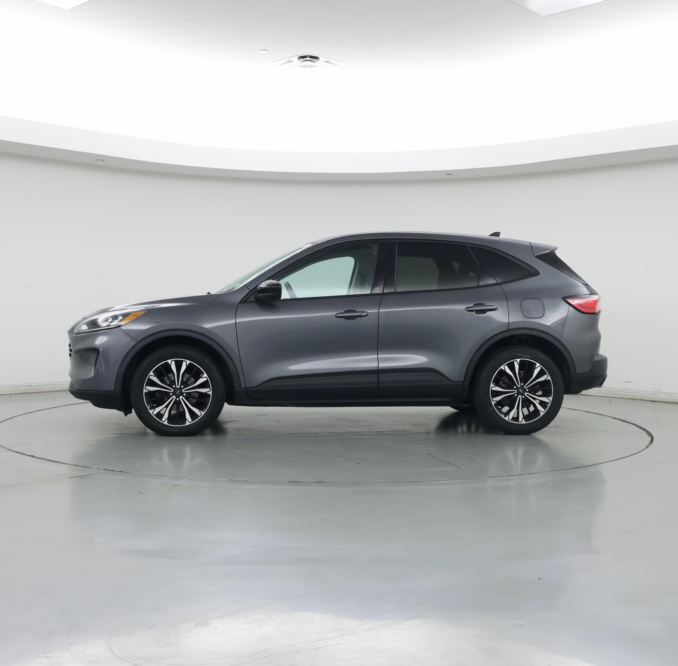 Thumbnail: 2021 Ford Escape - 3