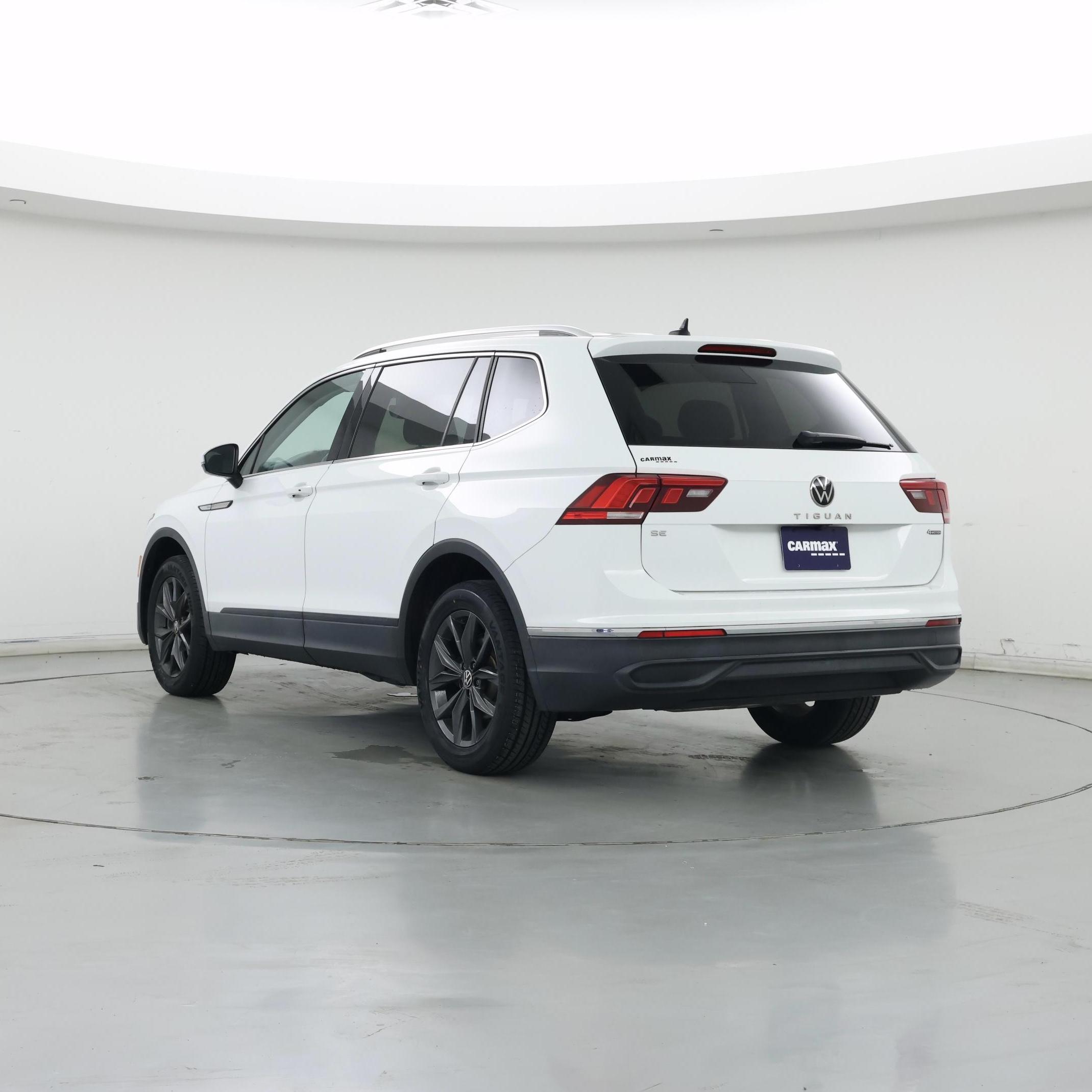 Thumbnail: 2022 Volkswagen Tiguan - 2