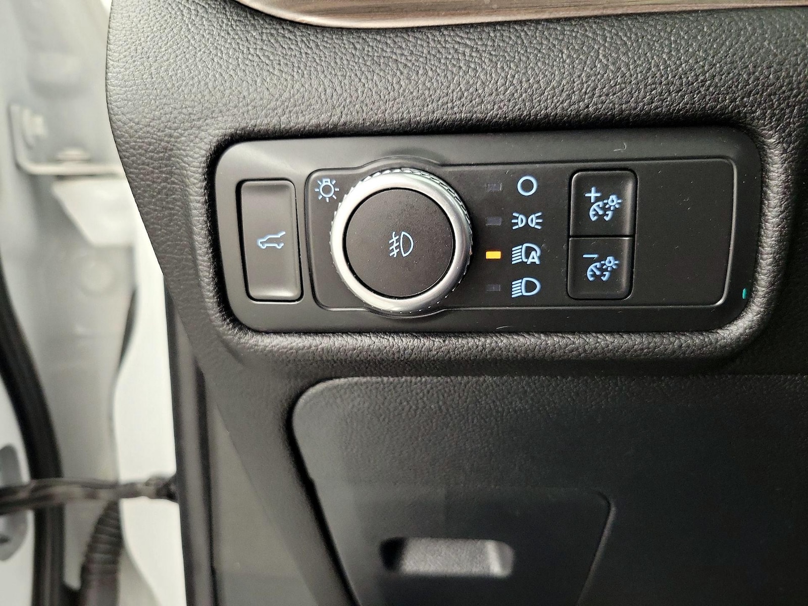 2022 Ford Explorer Limited - Photo 14