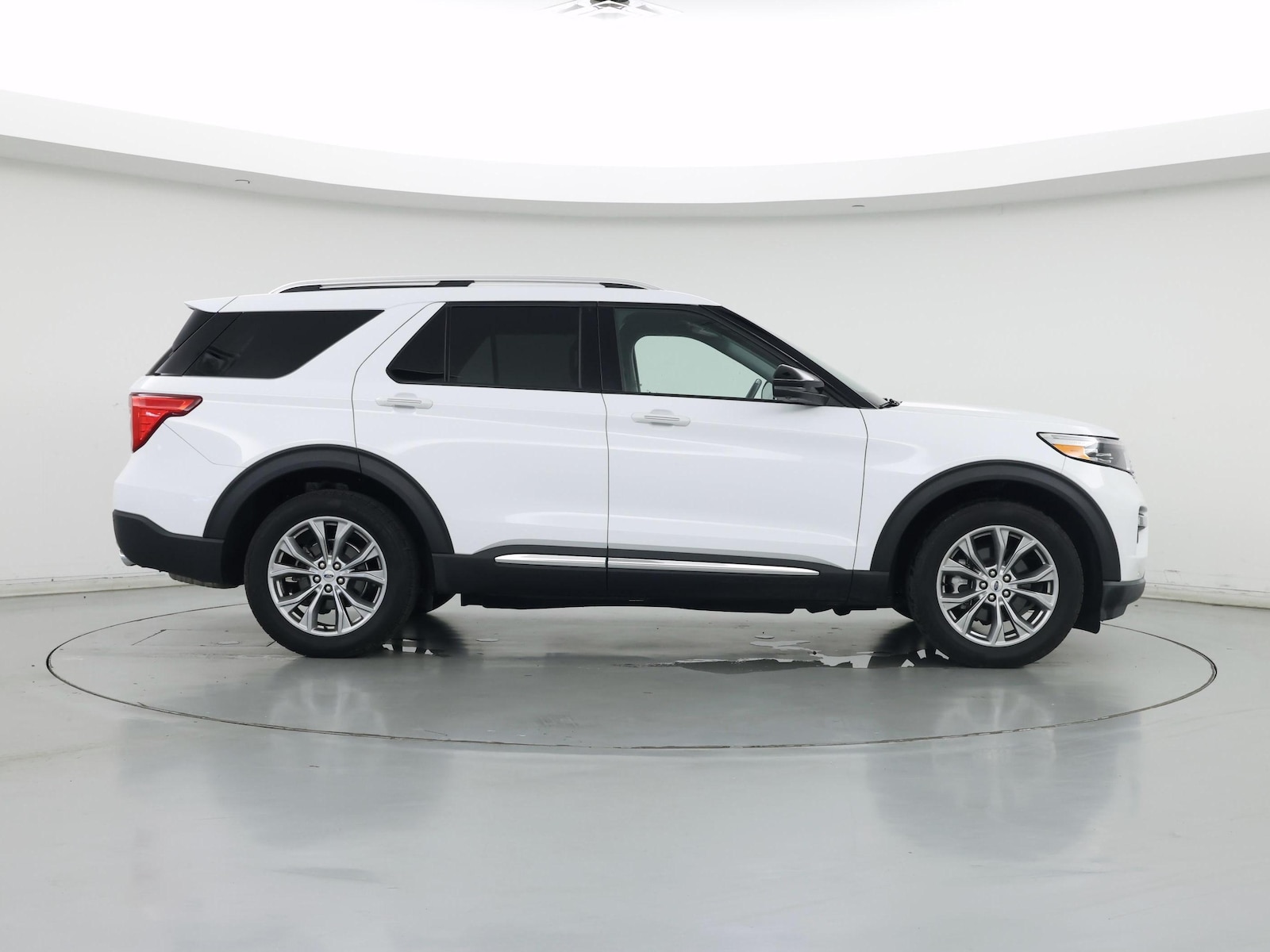 2022 Ford Explorer Limited - Photo 8