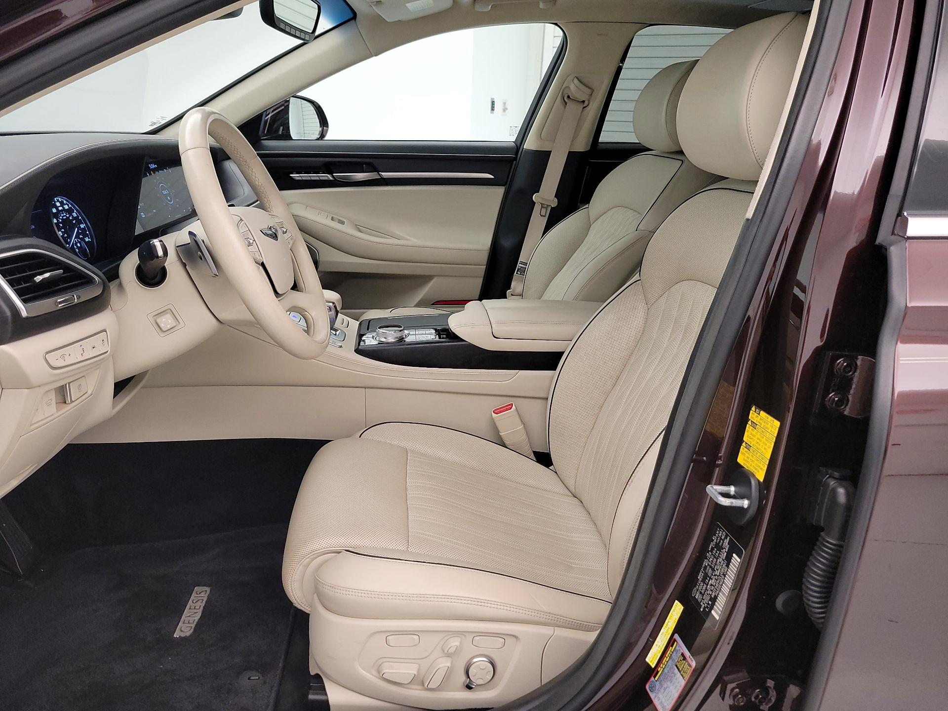 Thumbnail: 2020 Genesis G90 - 11