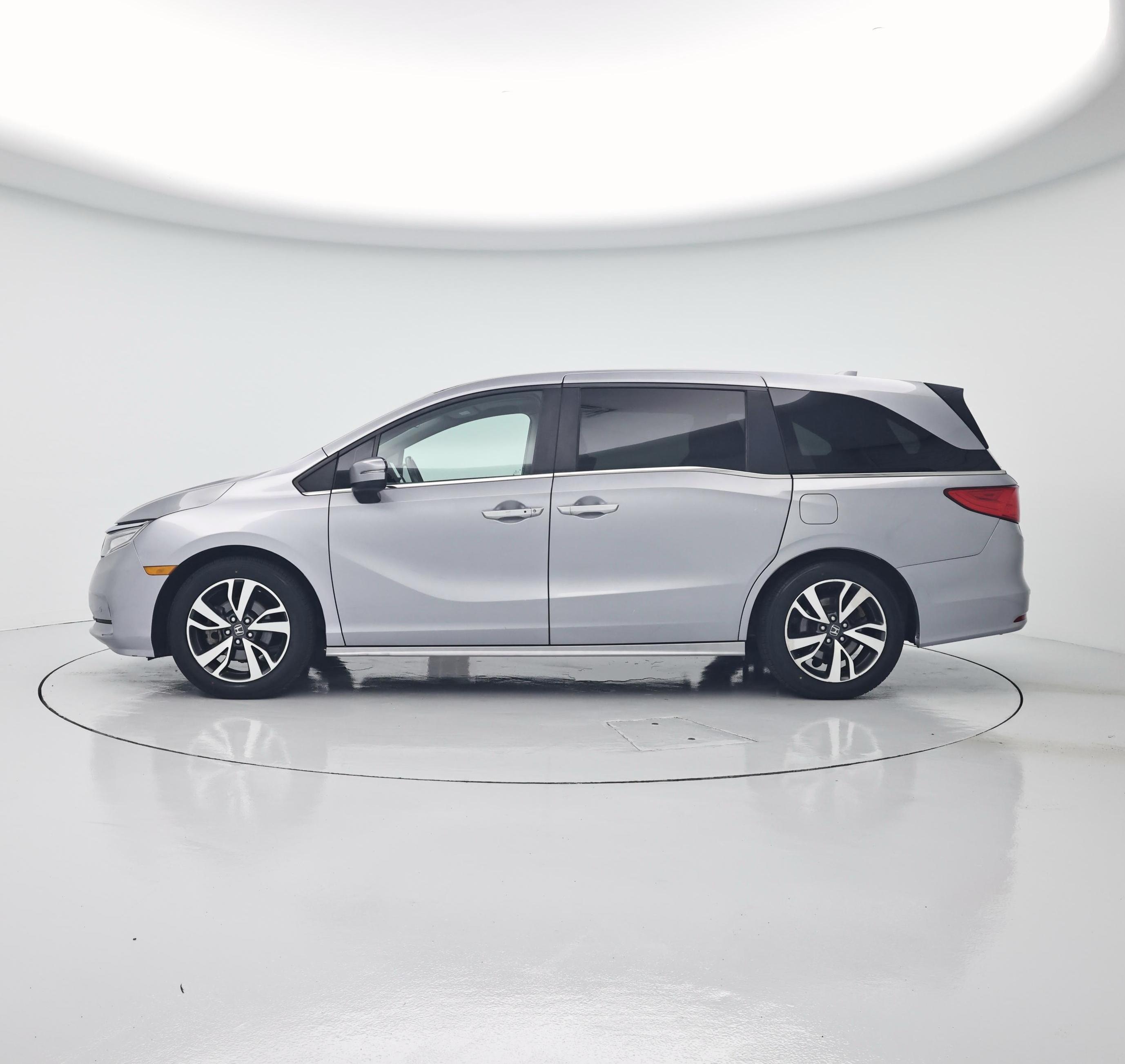 Thumbnail: 2022 Honda Odyssey - 3