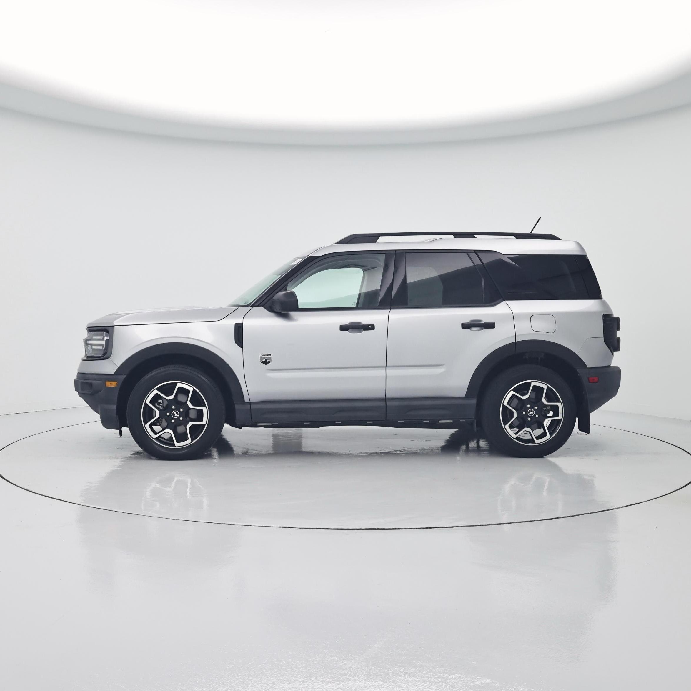 Thumbnail: 2021 Ford Bronco Sport - 3