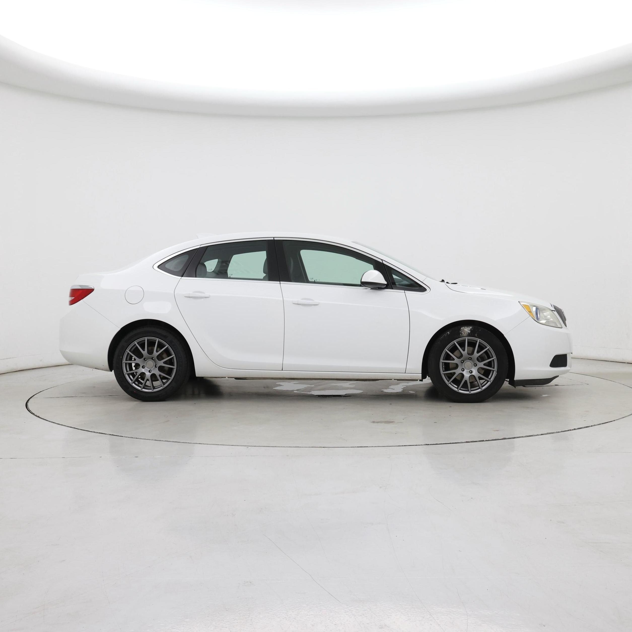 Thumbnail: 2016 Buick Verano - 7
