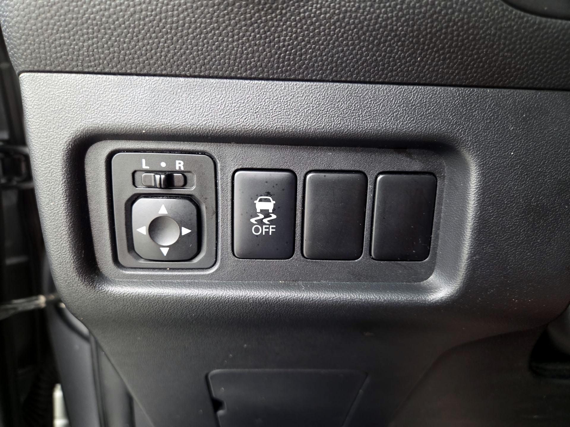 Thumbnail: 2017 Mitsubishi Mirage G4 - 13