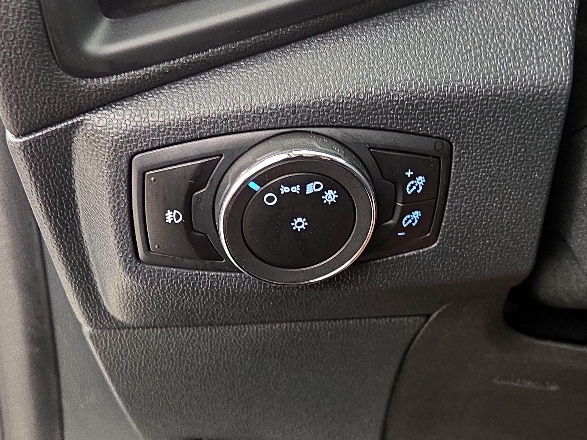 Thumbnail: 2019 Ford EcoSport - 13