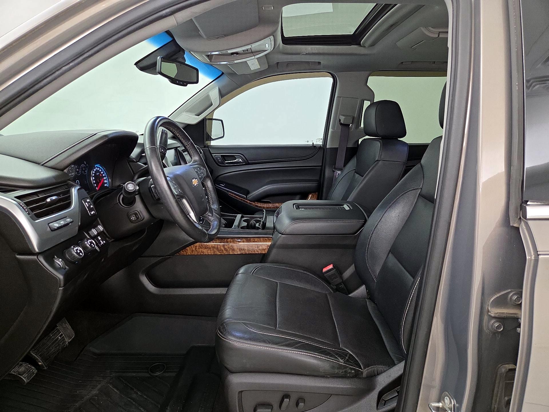 Thumbnail: 2017 Chevrolet Tahoe - 11