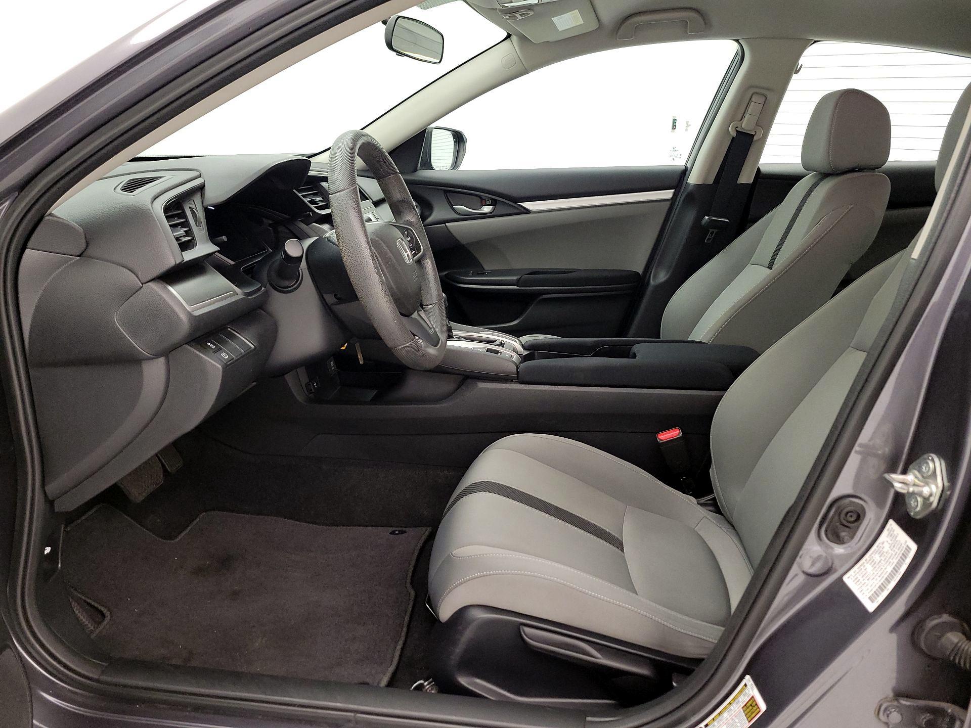 Thumbnail: 2016 Honda Civic - 11