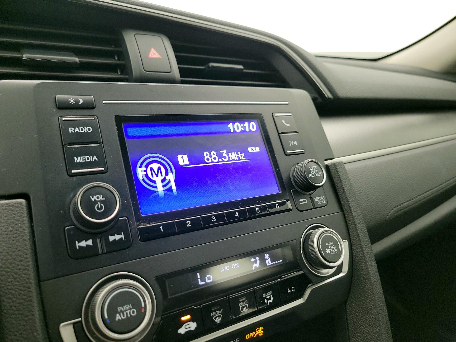 Thumbnail: 2016 Honda Civic - 15