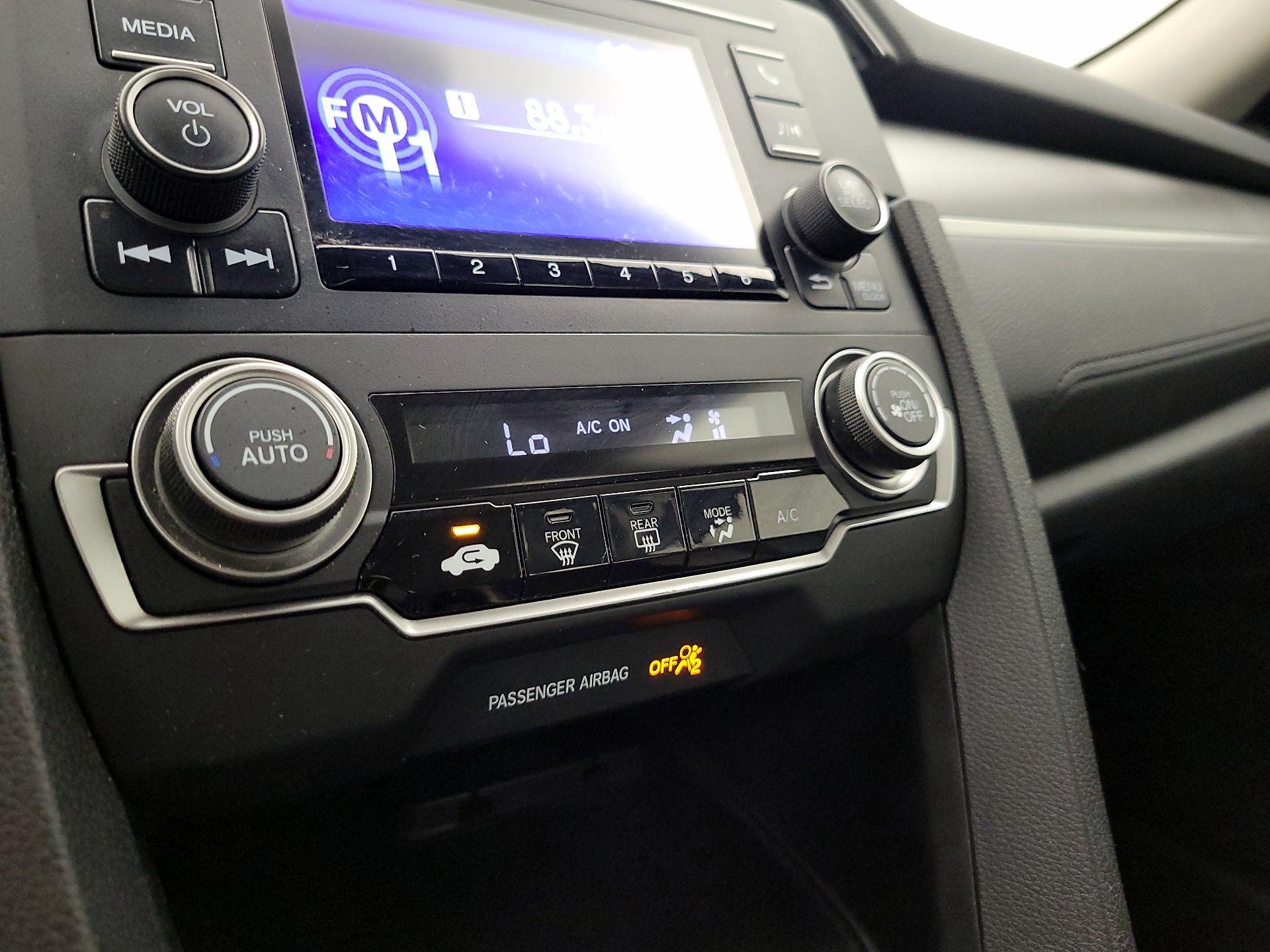 Thumbnail: 2016 Honda Civic - 16