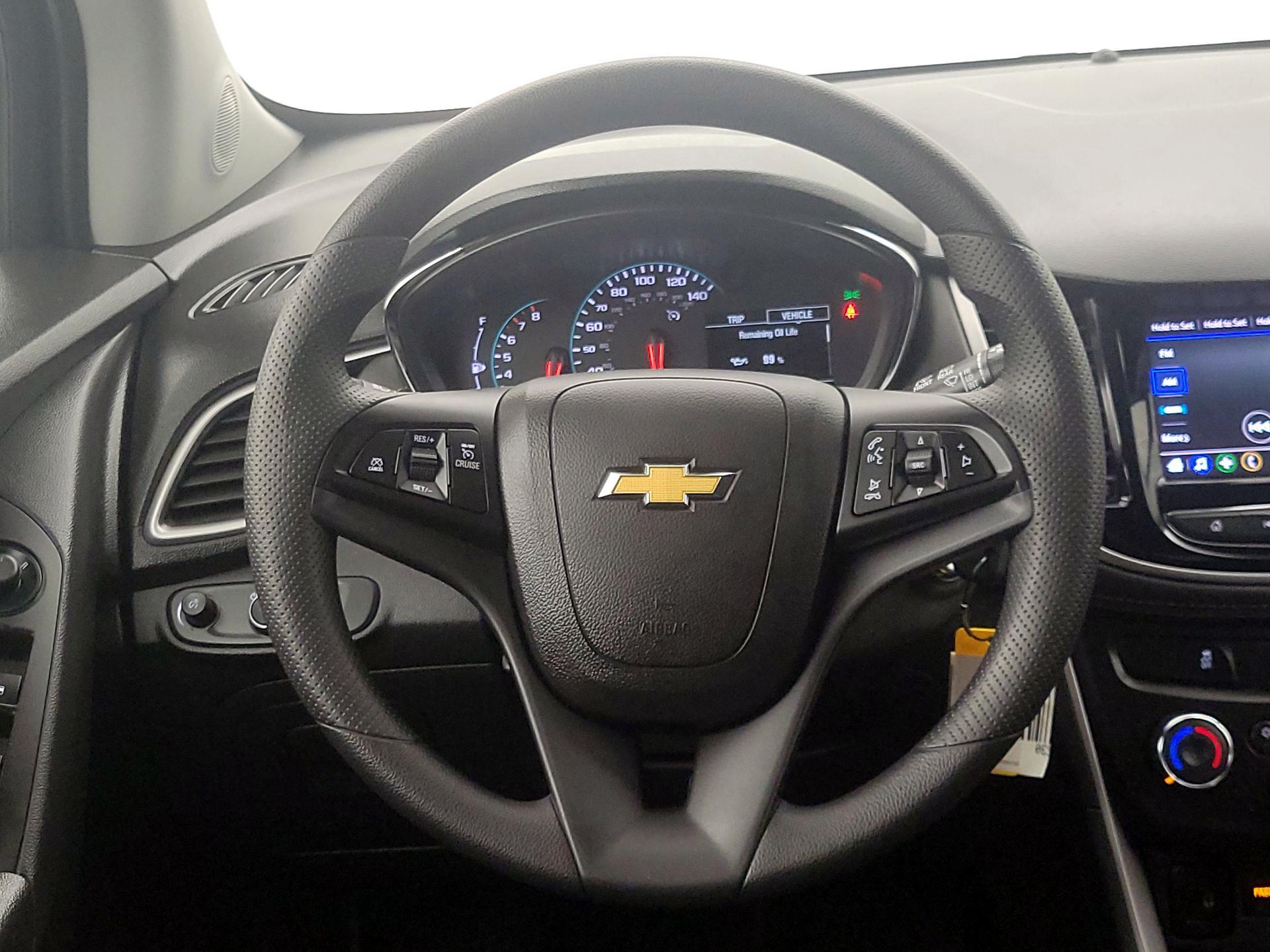 Thumbnail: 2022 Chevrolet Trax - 10