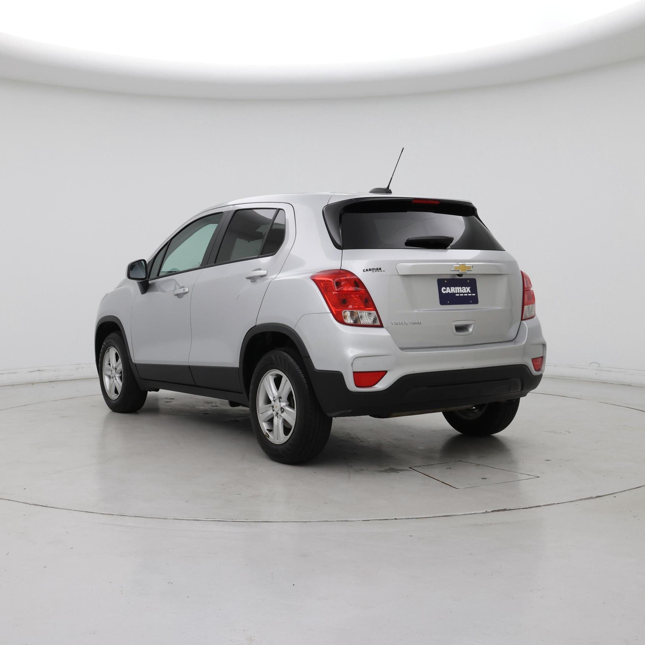 Thumbnail: 2022 Chevrolet Trax - 2