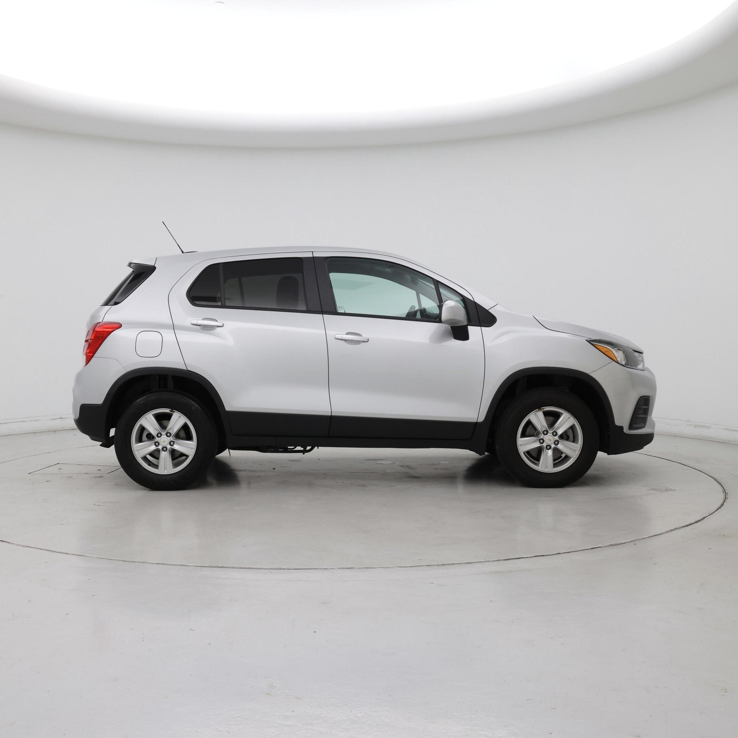 Thumbnail: 2022 Chevrolet Trax - 7