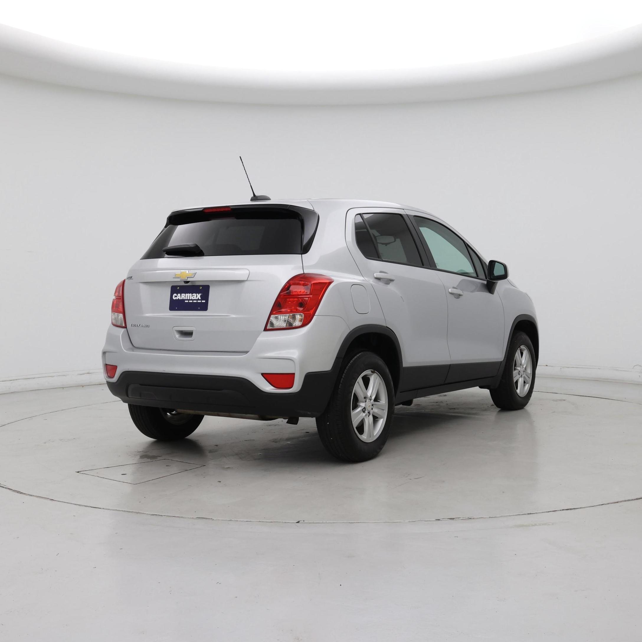 Thumbnail: 2022 Chevrolet Trax - 8