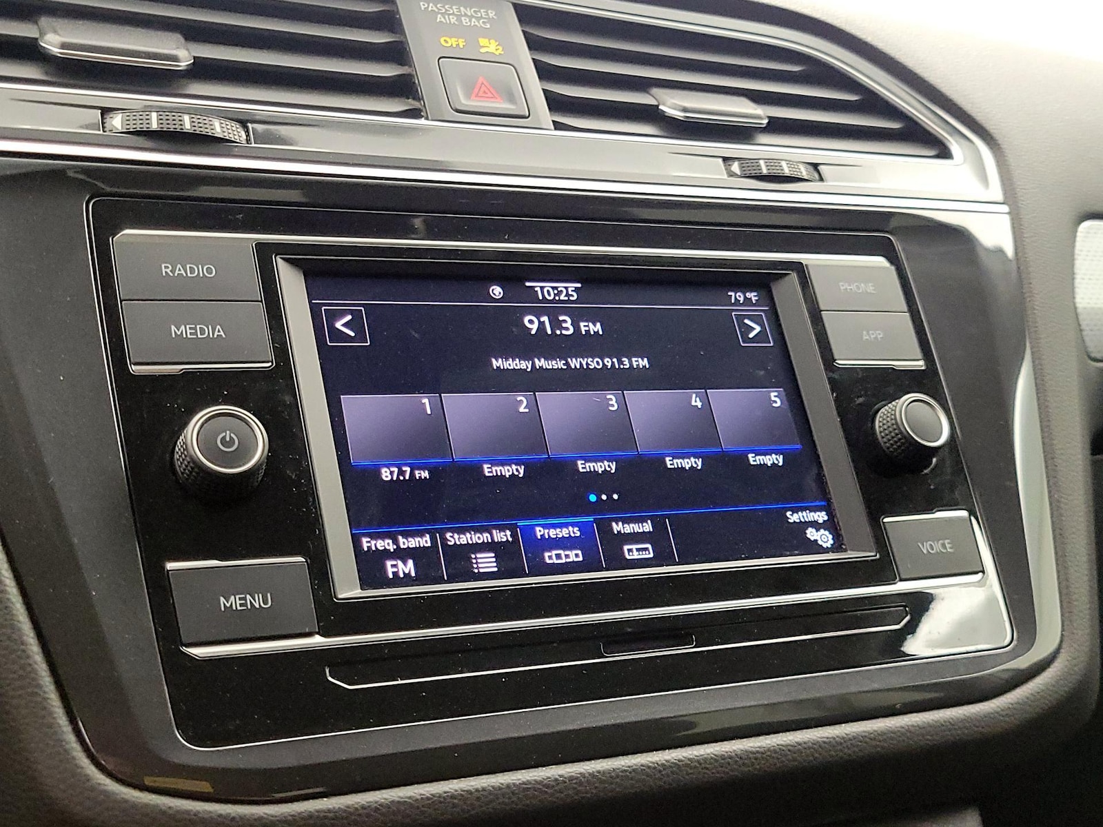 2023 Volkswagen Tiguan S - Photo 16