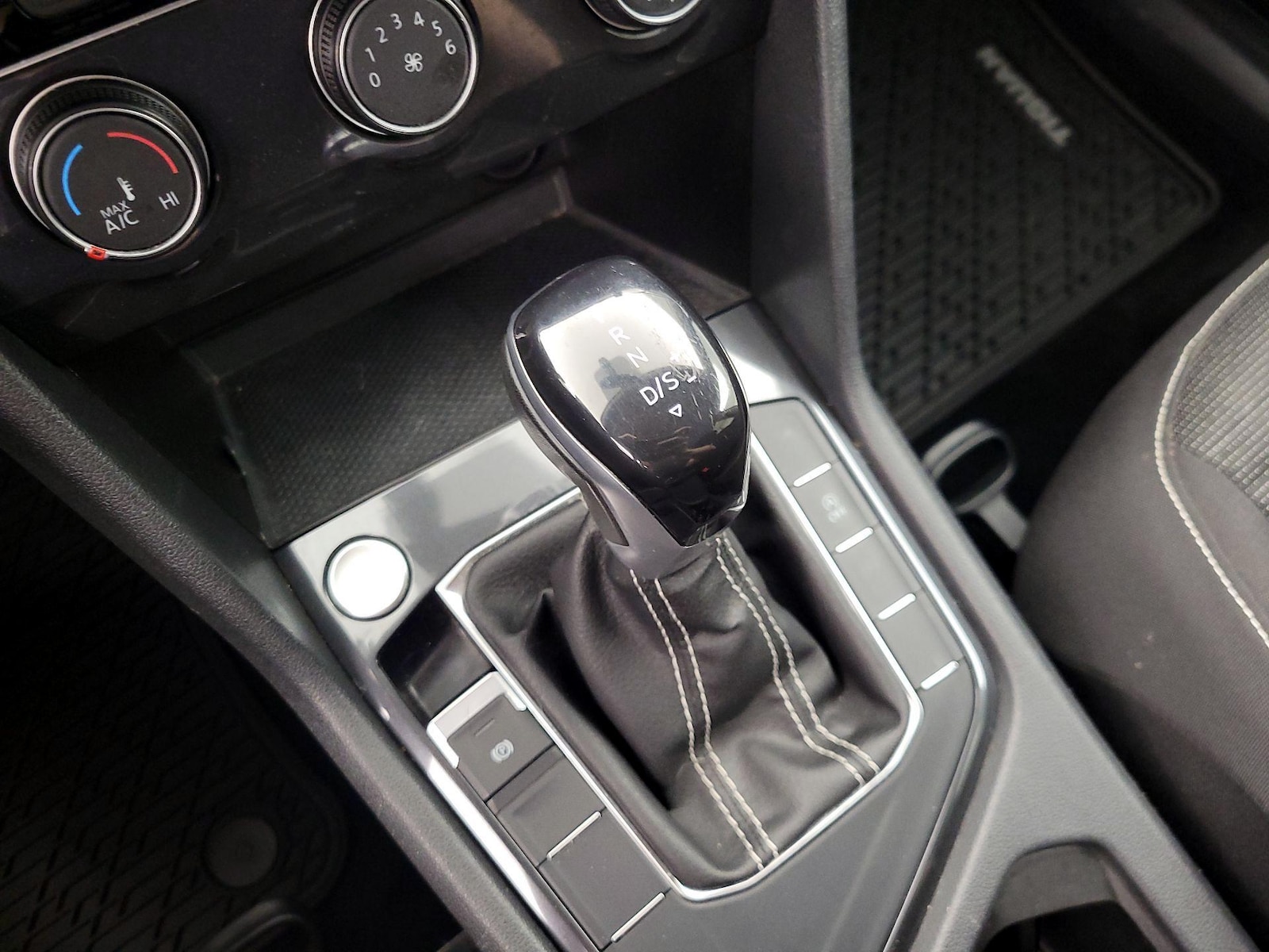 2023 Volkswagen Tiguan S - Photo 18