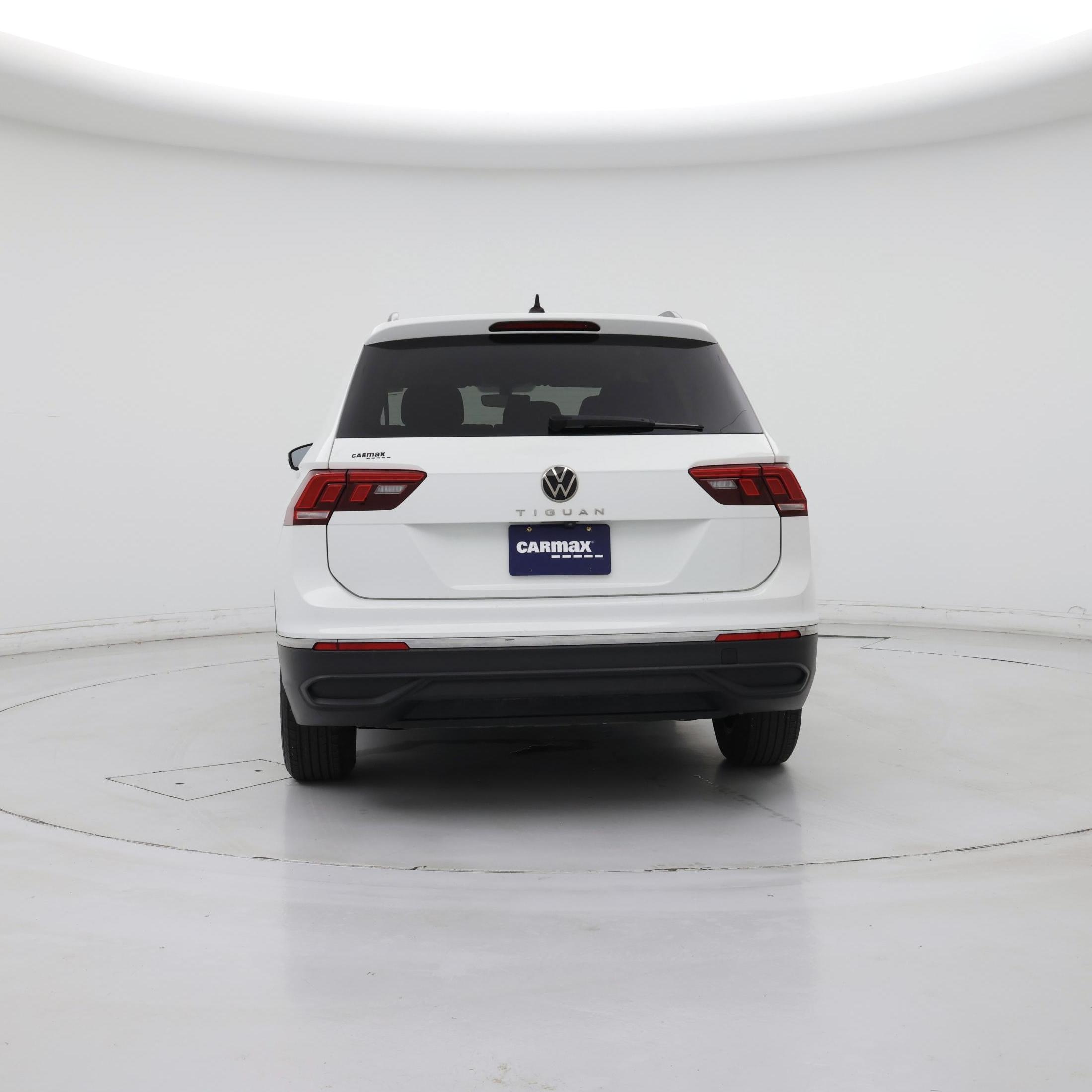 Thumbnail: 2023 Volkswagen Tiguan - 6