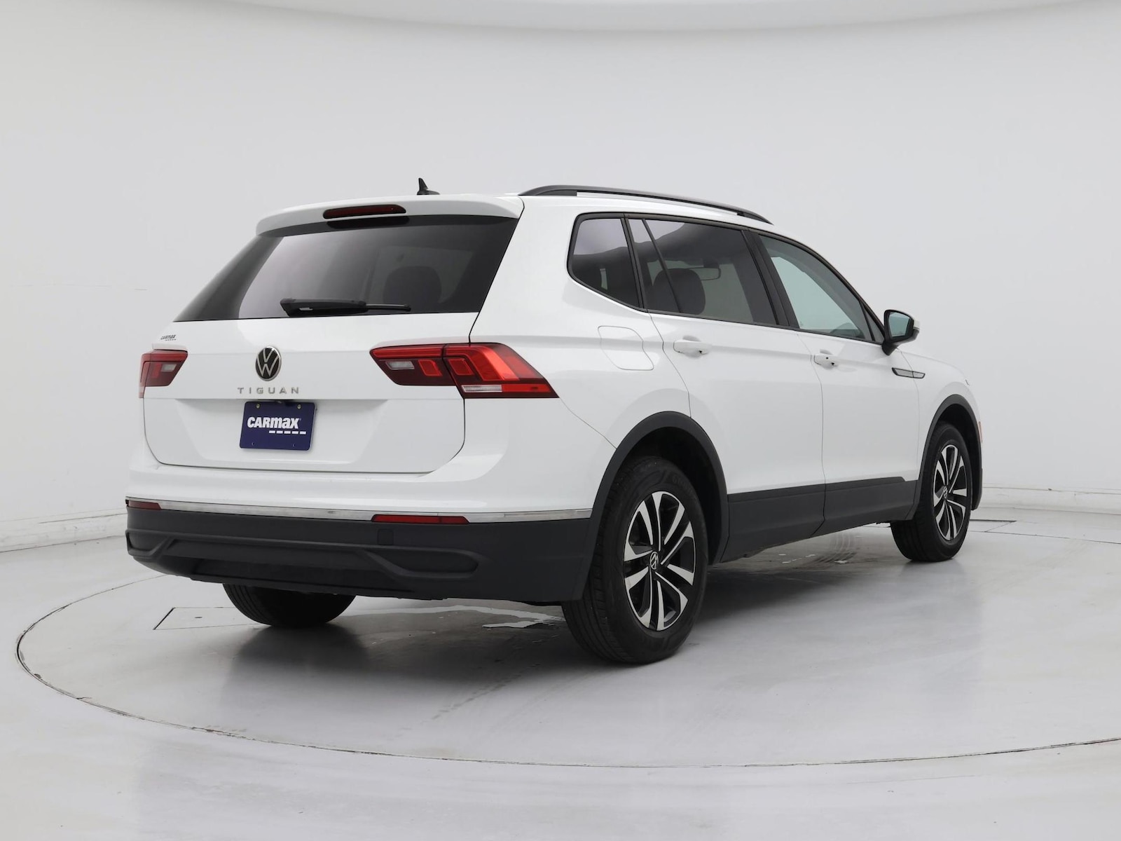 2023 Volkswagen Tiguan S - Photo 9