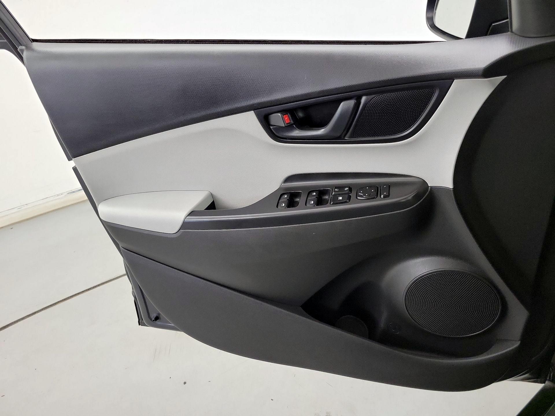 Thumbnail: 2023 Hyundai Kona - 12