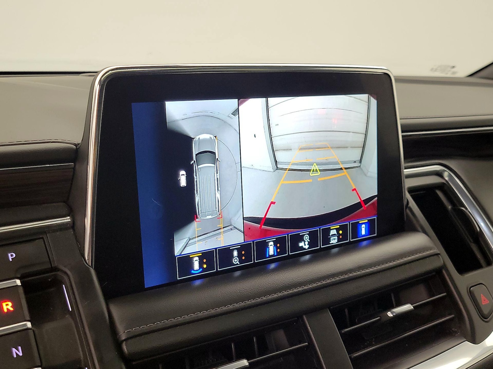 2022 Chevrolet Tahoe LT - Photo 15