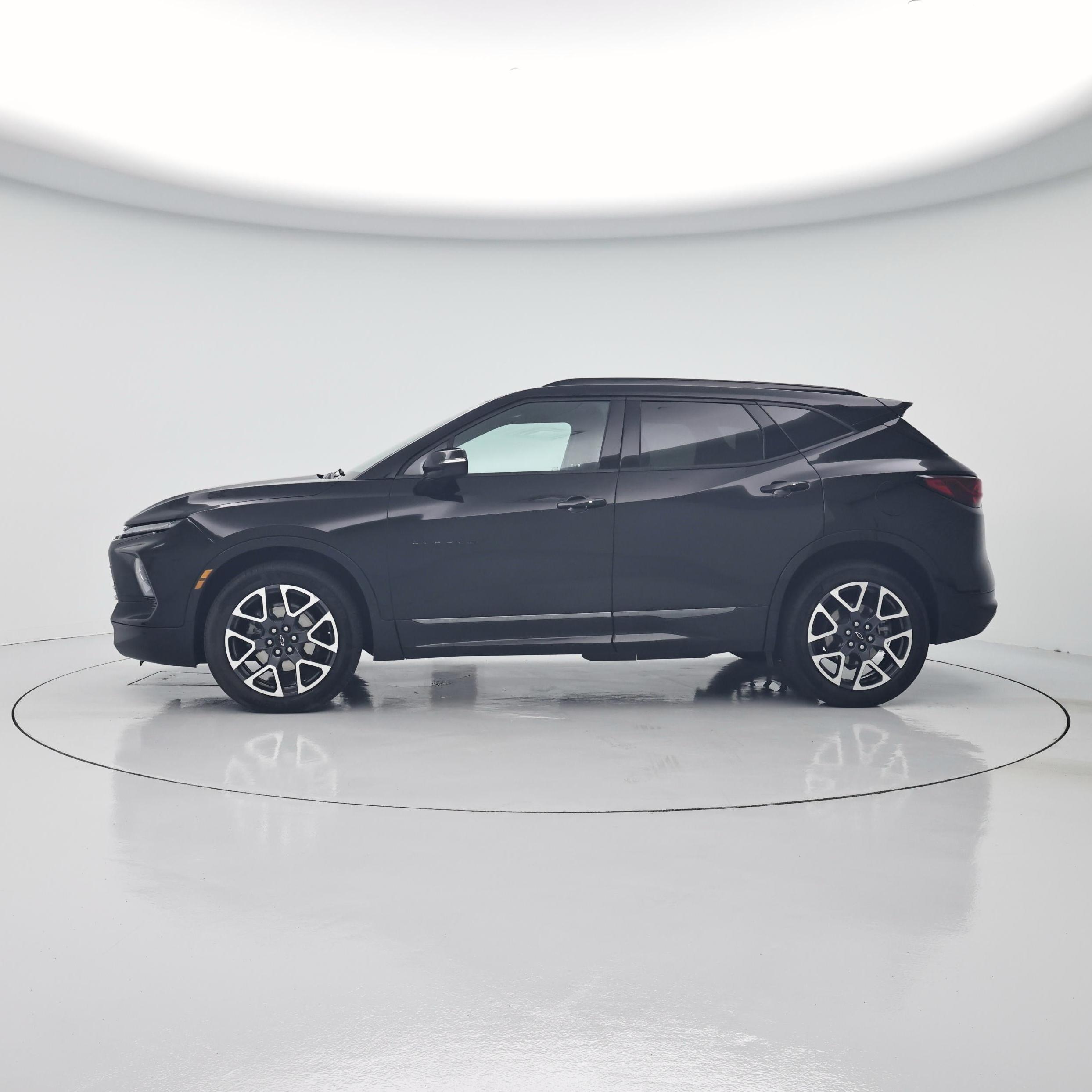 Thumbnail: 2024 Chevrolet Blazer - 3