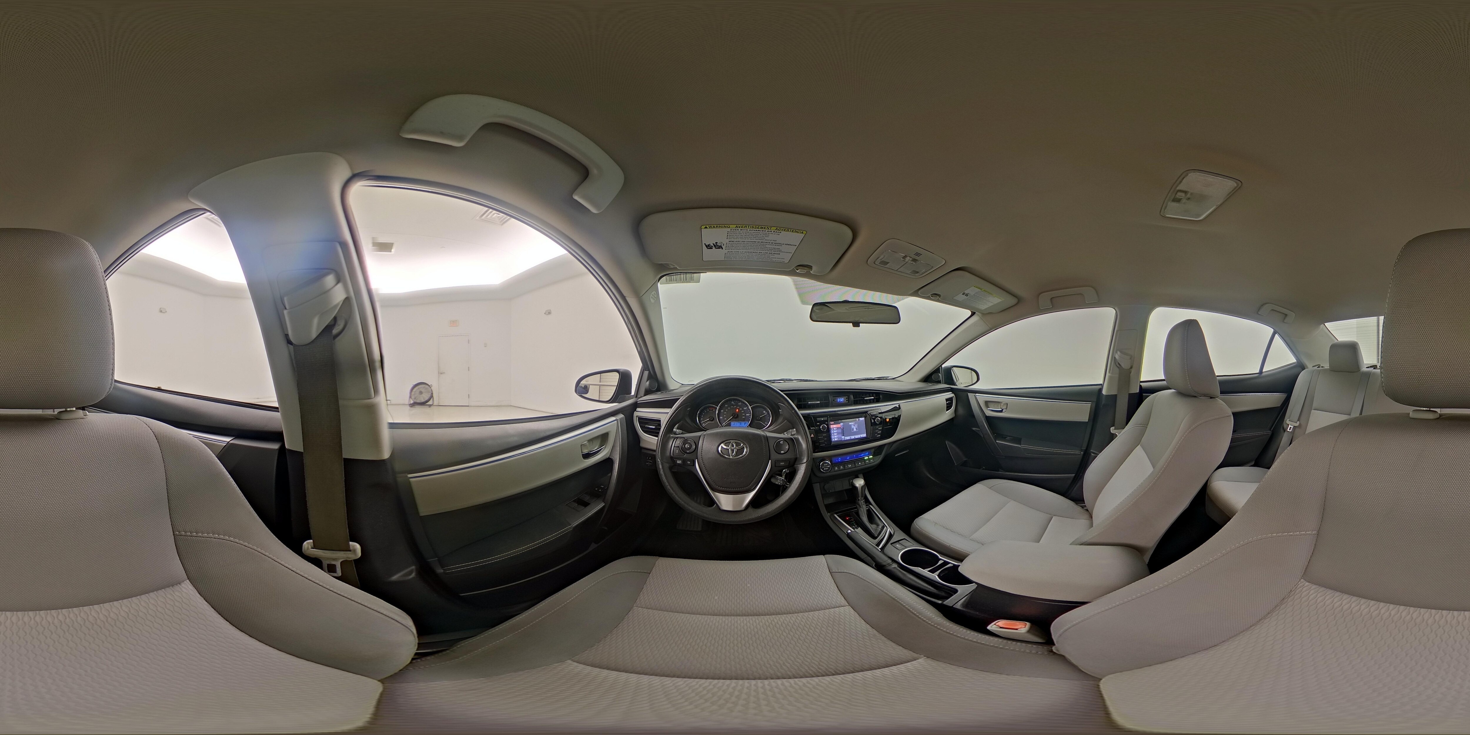 2014 Toyota Corolla LE - Photo 26