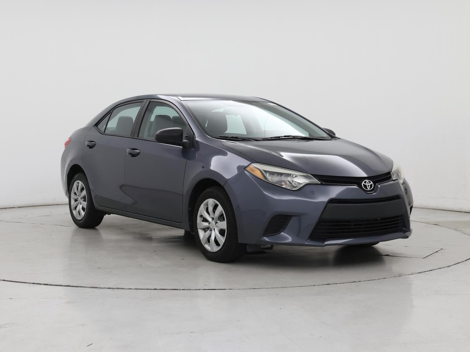 2014 Toyota Corolla LE - Photo 2