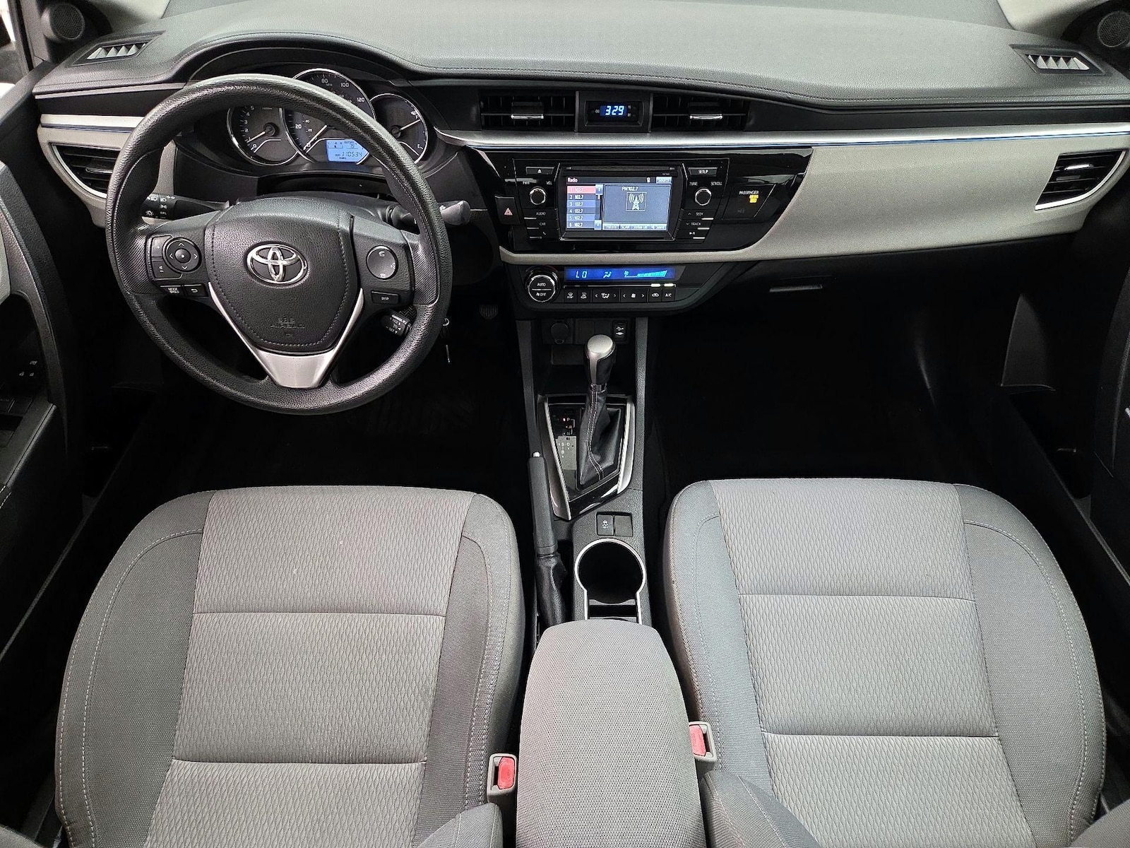 2014 Toyota Corolla LE - Photo 10