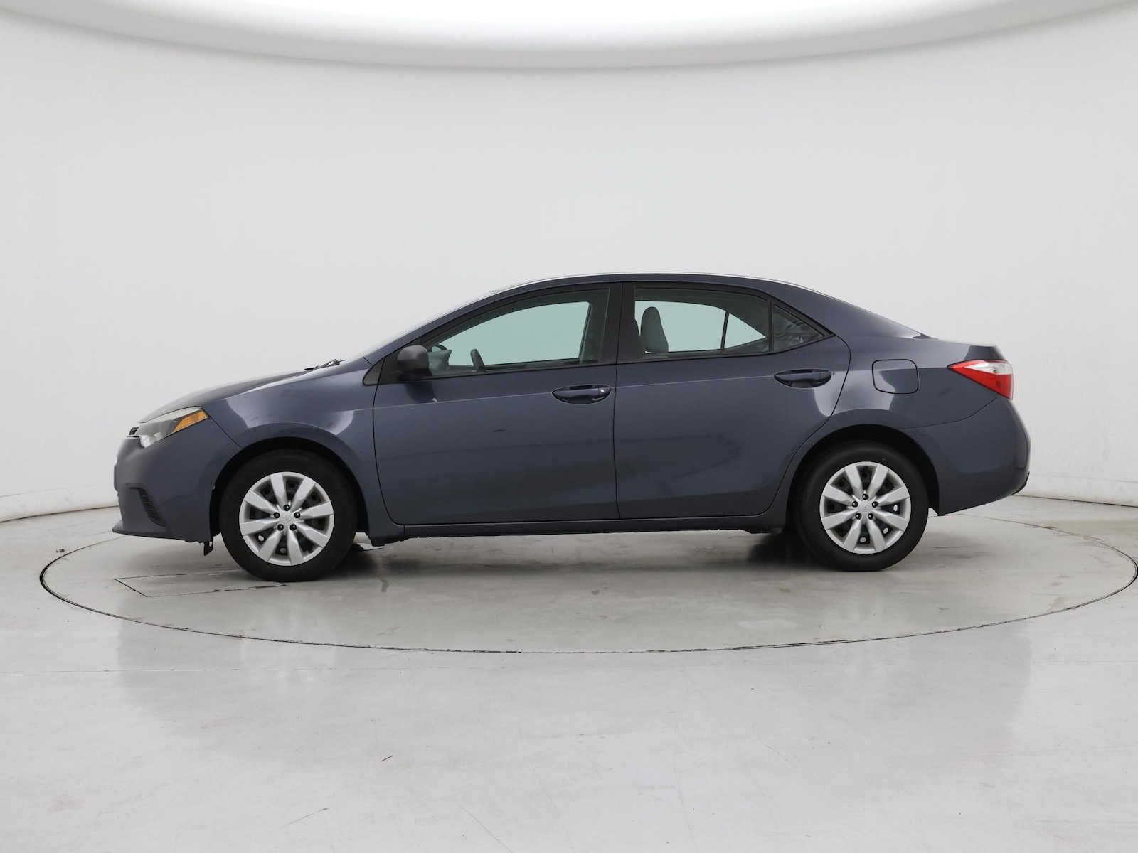 2014 Toyota Corolla LE - Photo 4