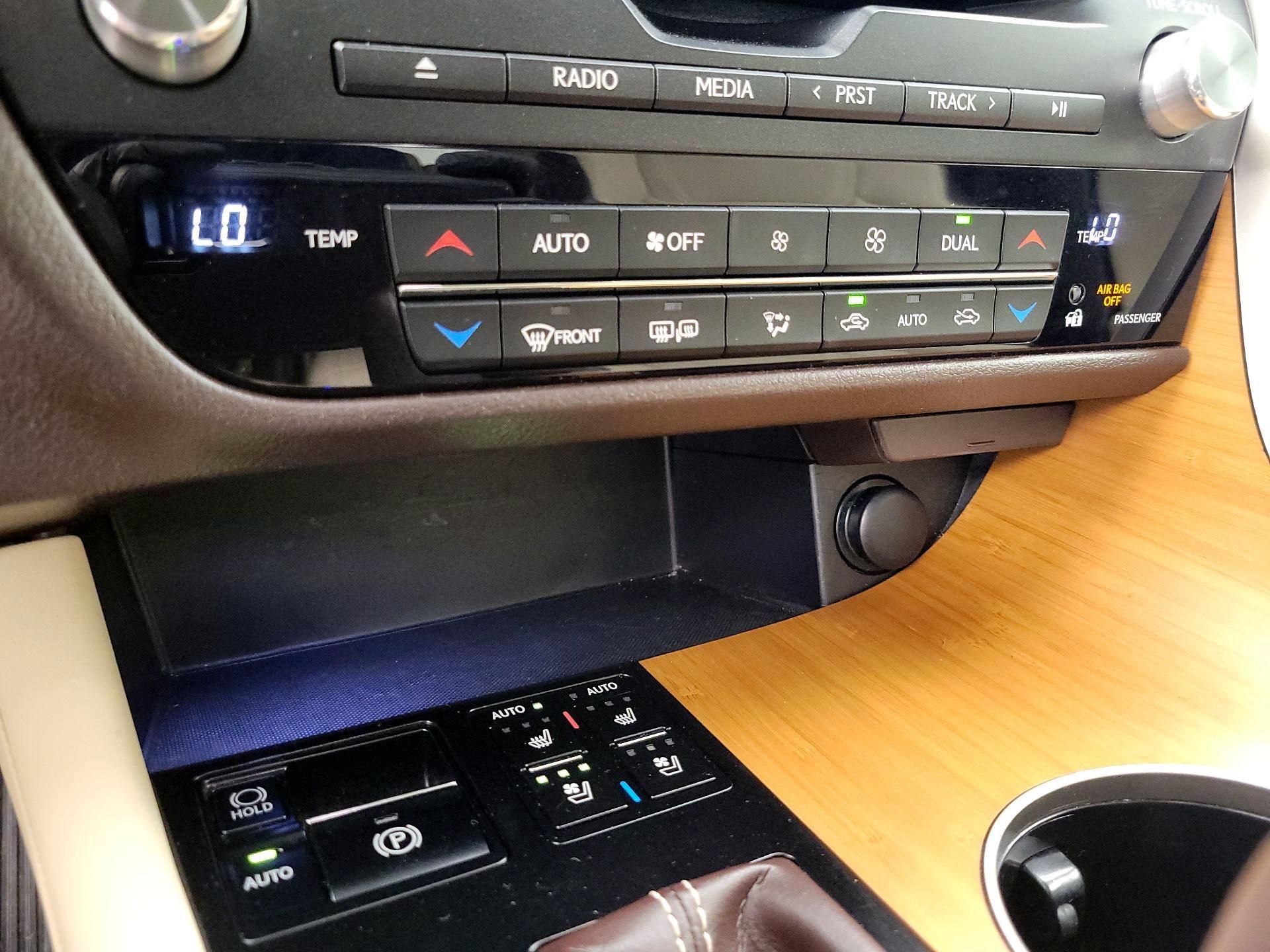 Thumbnail: 2019 Lexus RX - 17