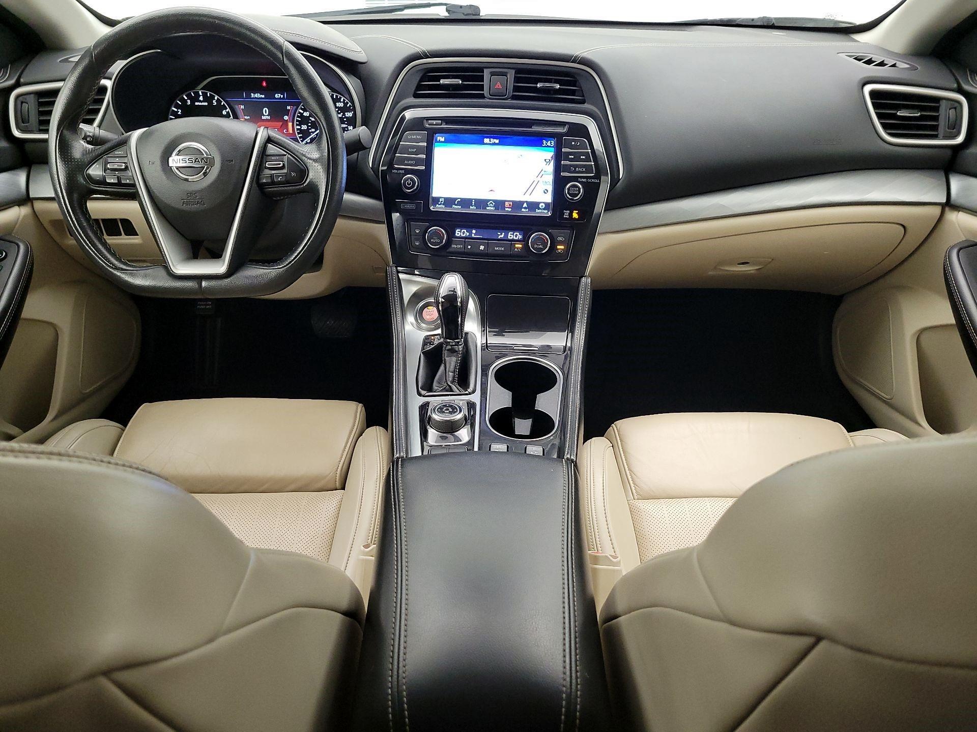 Thumbnail: 2016 Nissan Maxima - 9