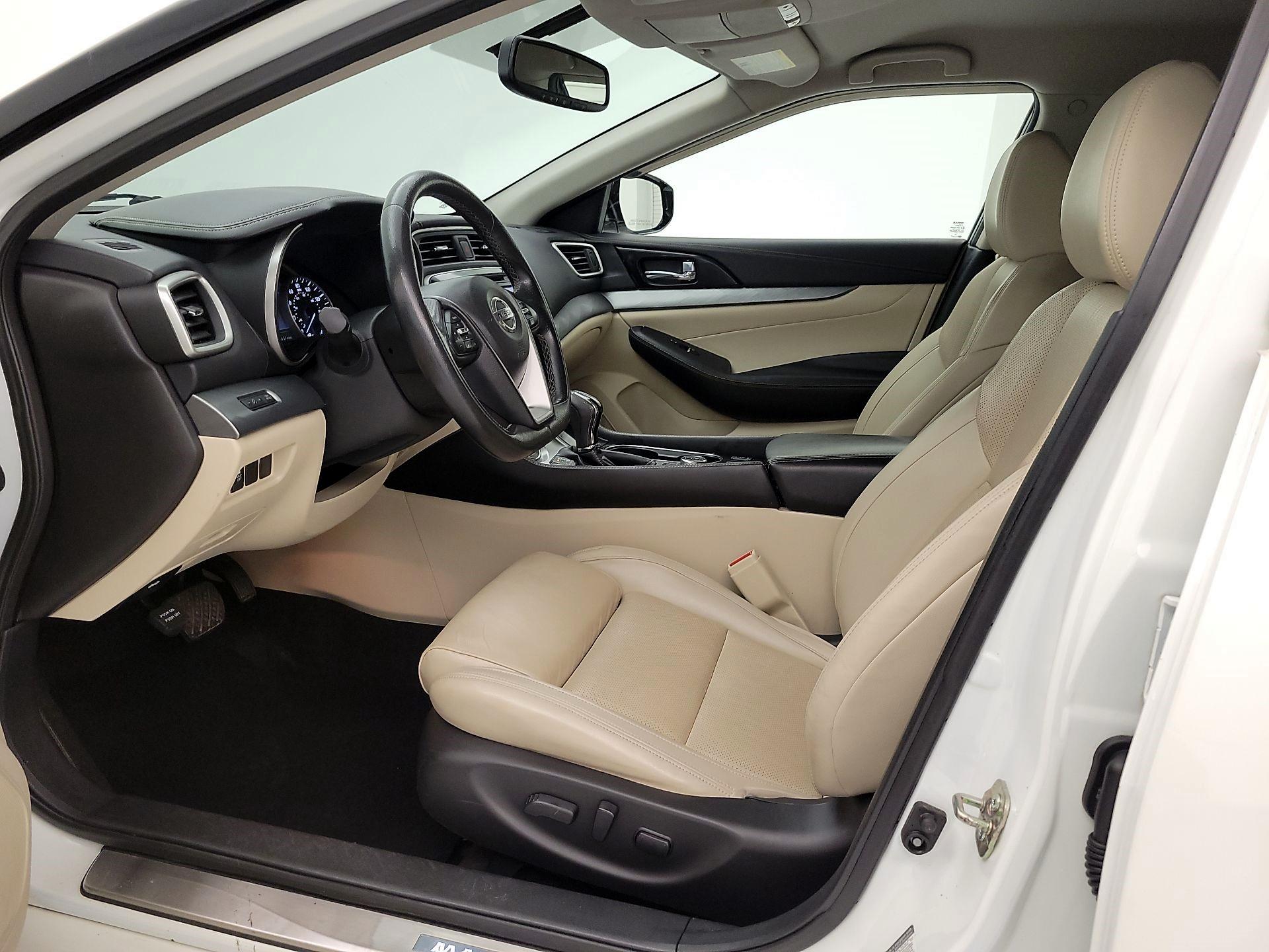 Thumbnail: 2016 Nissan Maxima - 11
