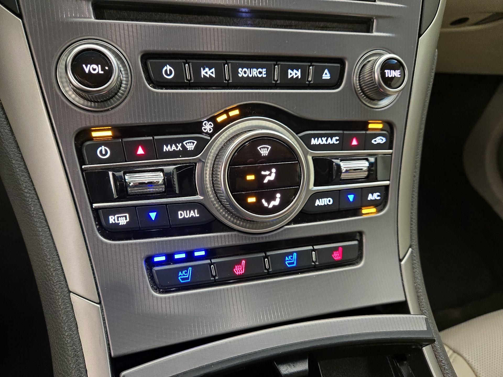 Thumbnail: 2018 Lincoln MKZ - 17