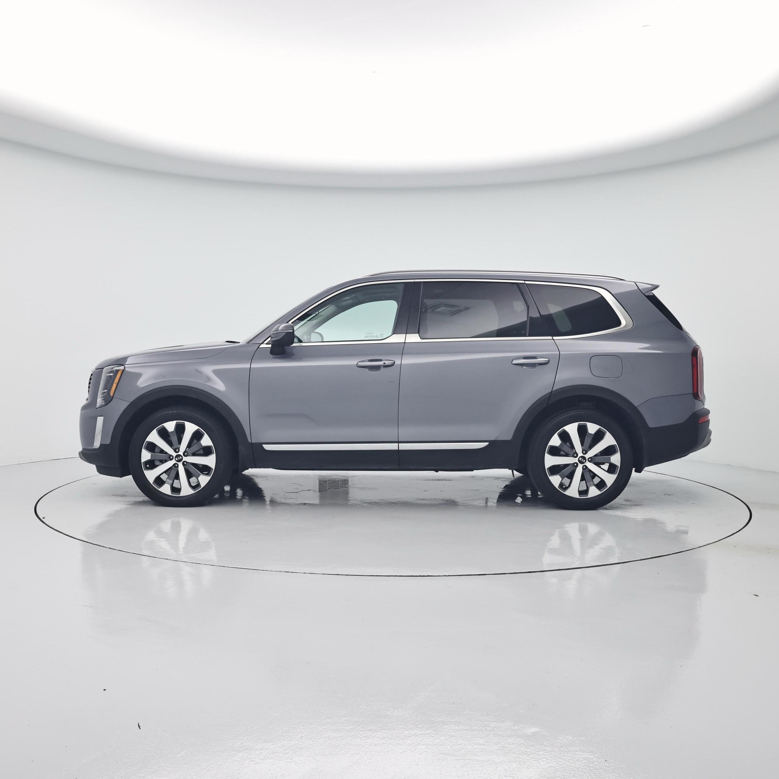 Thumbnail: 2021 Kia Telluride - 3