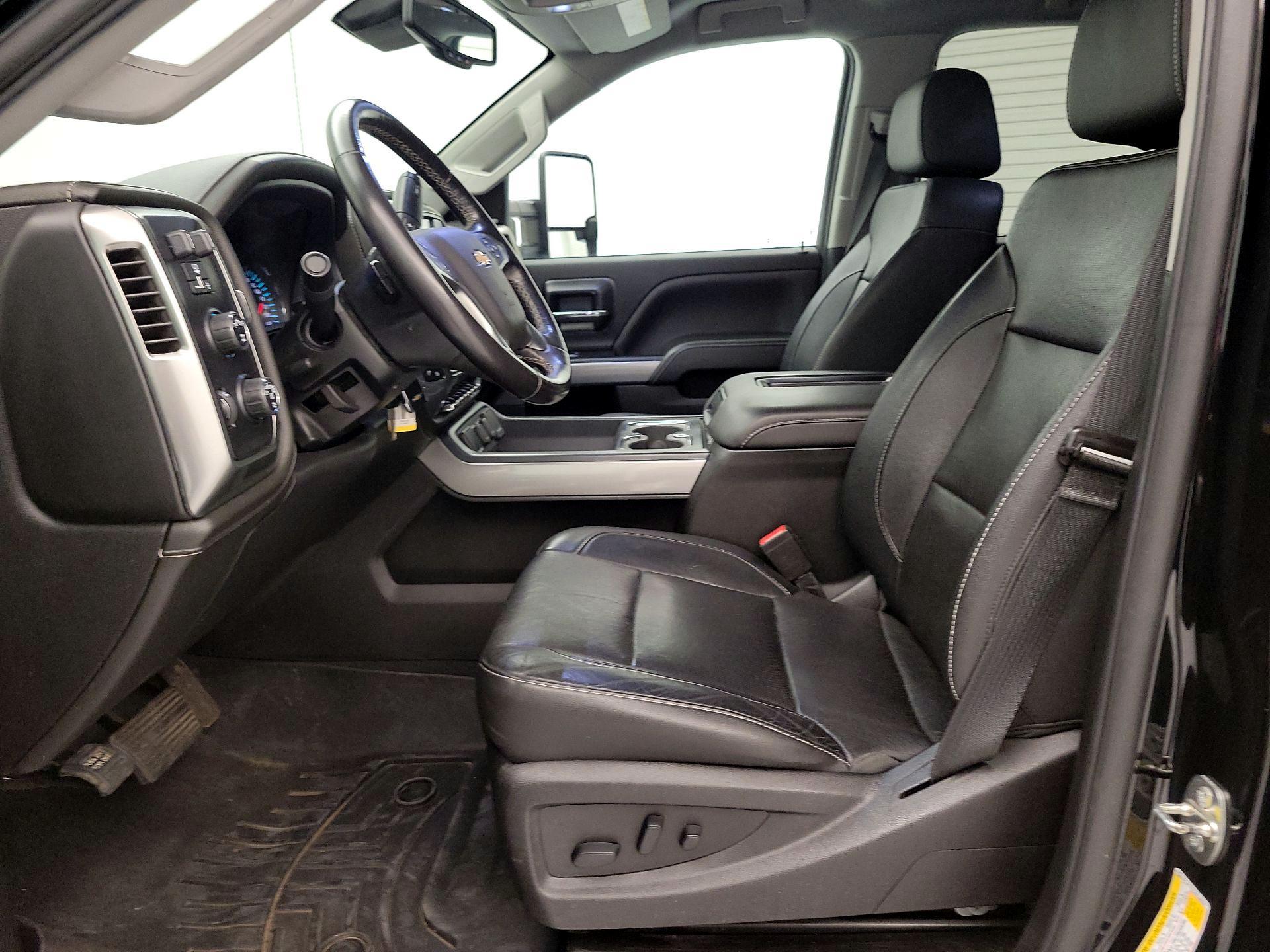 Thumbnail: 2019 Chevrolet Silverado 2500 - 11