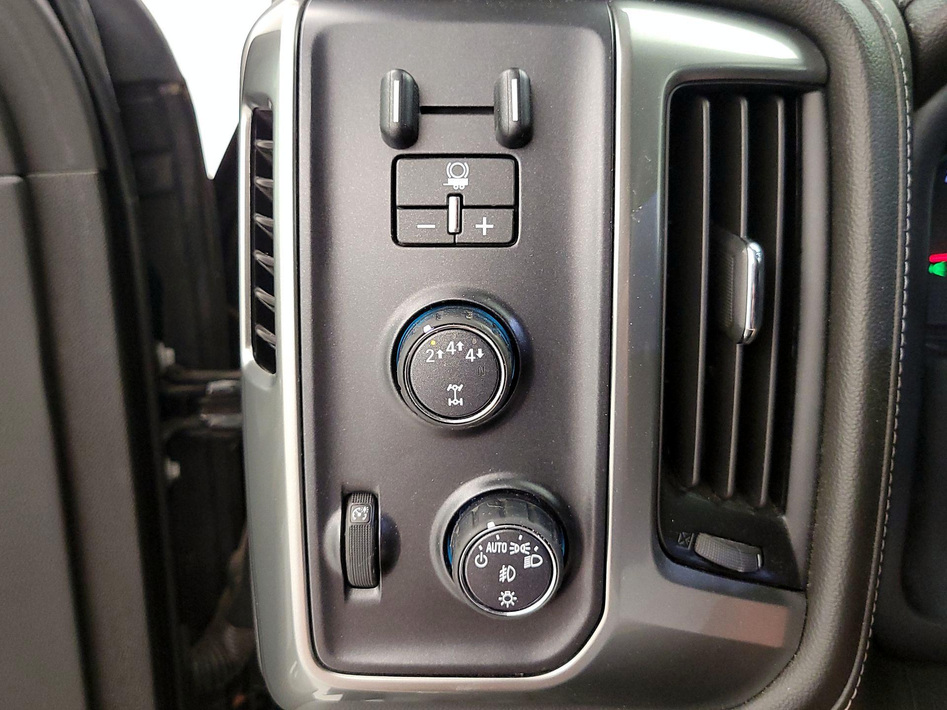Thumbnail: 2019 Chevrolet Silverado 2500 - 13