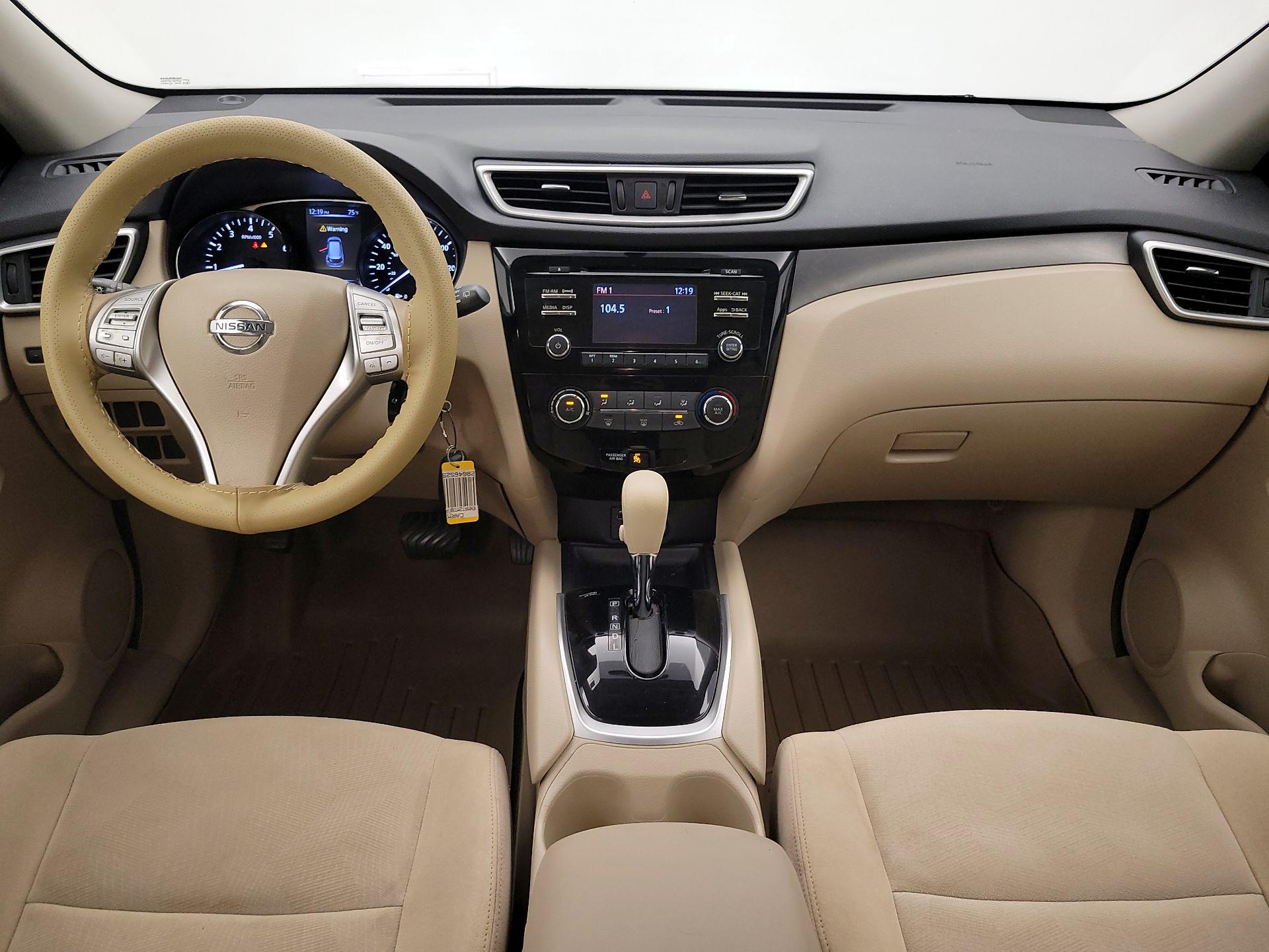 Thumbnail: 2015 Nissan Rogue - 9