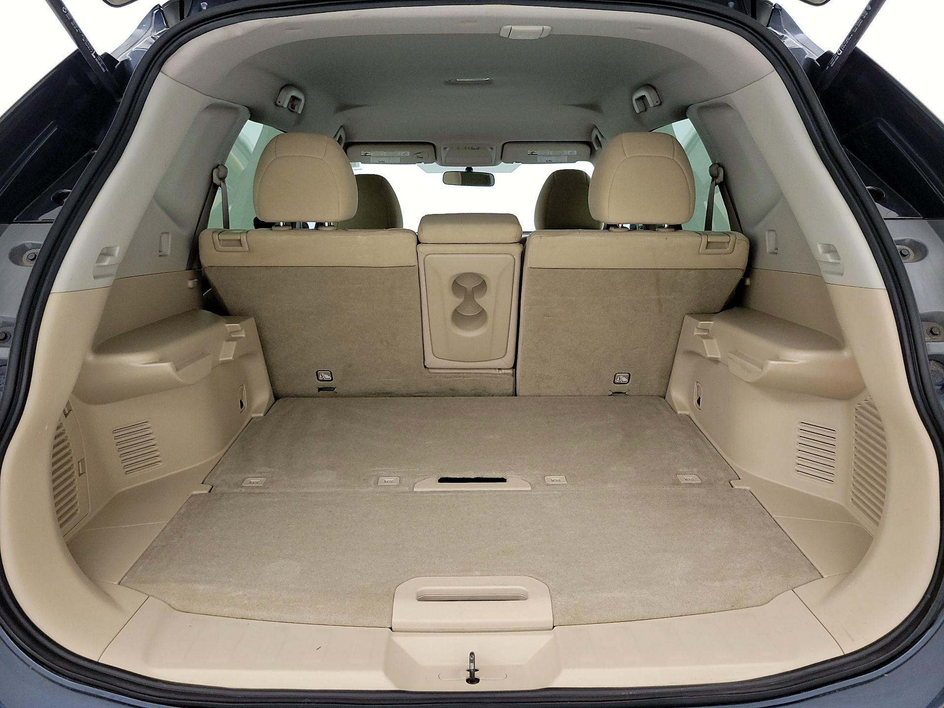 Thumbnail: 2015 Nissan Rogue - 20