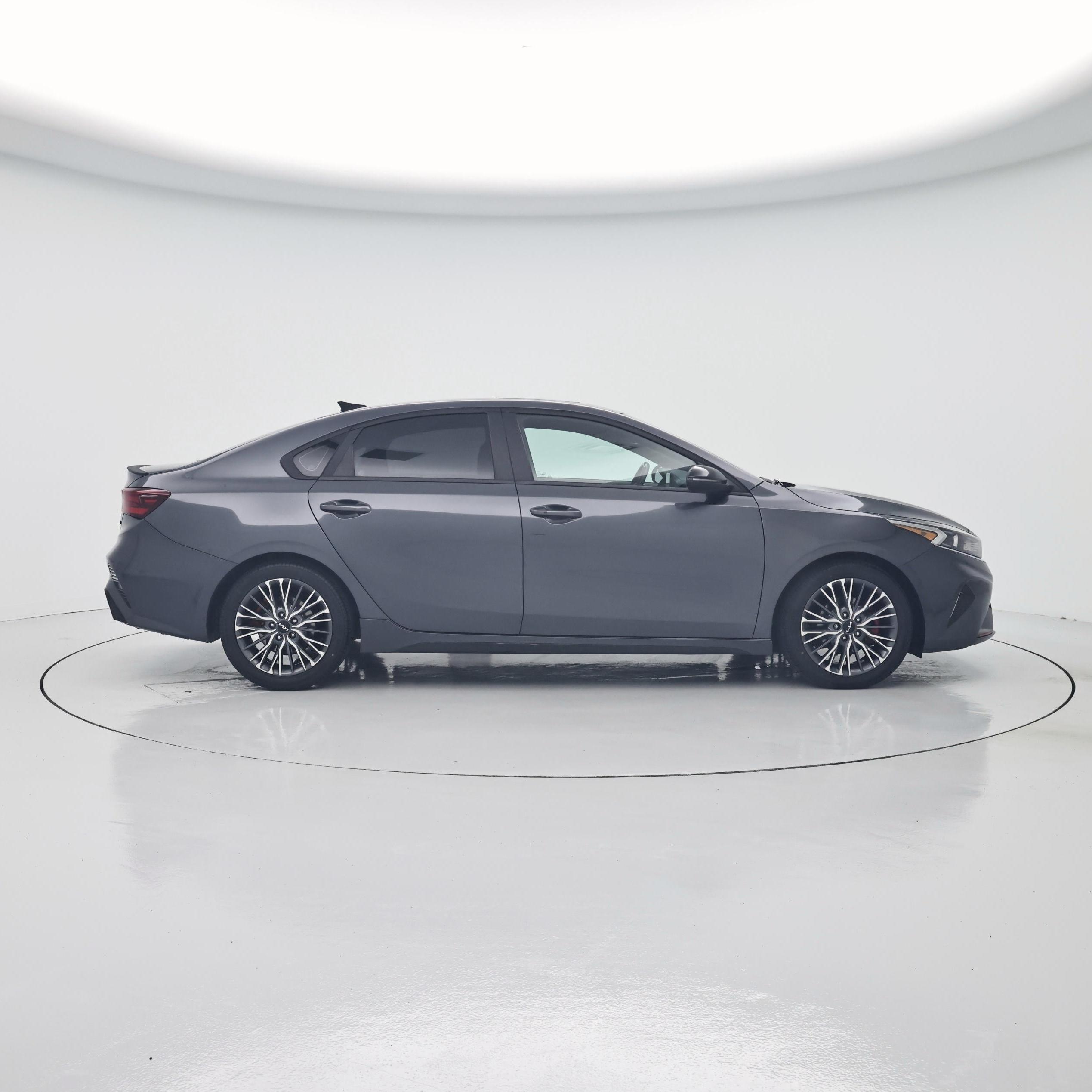 Thumbnail: 2022 Kia Forte - 7