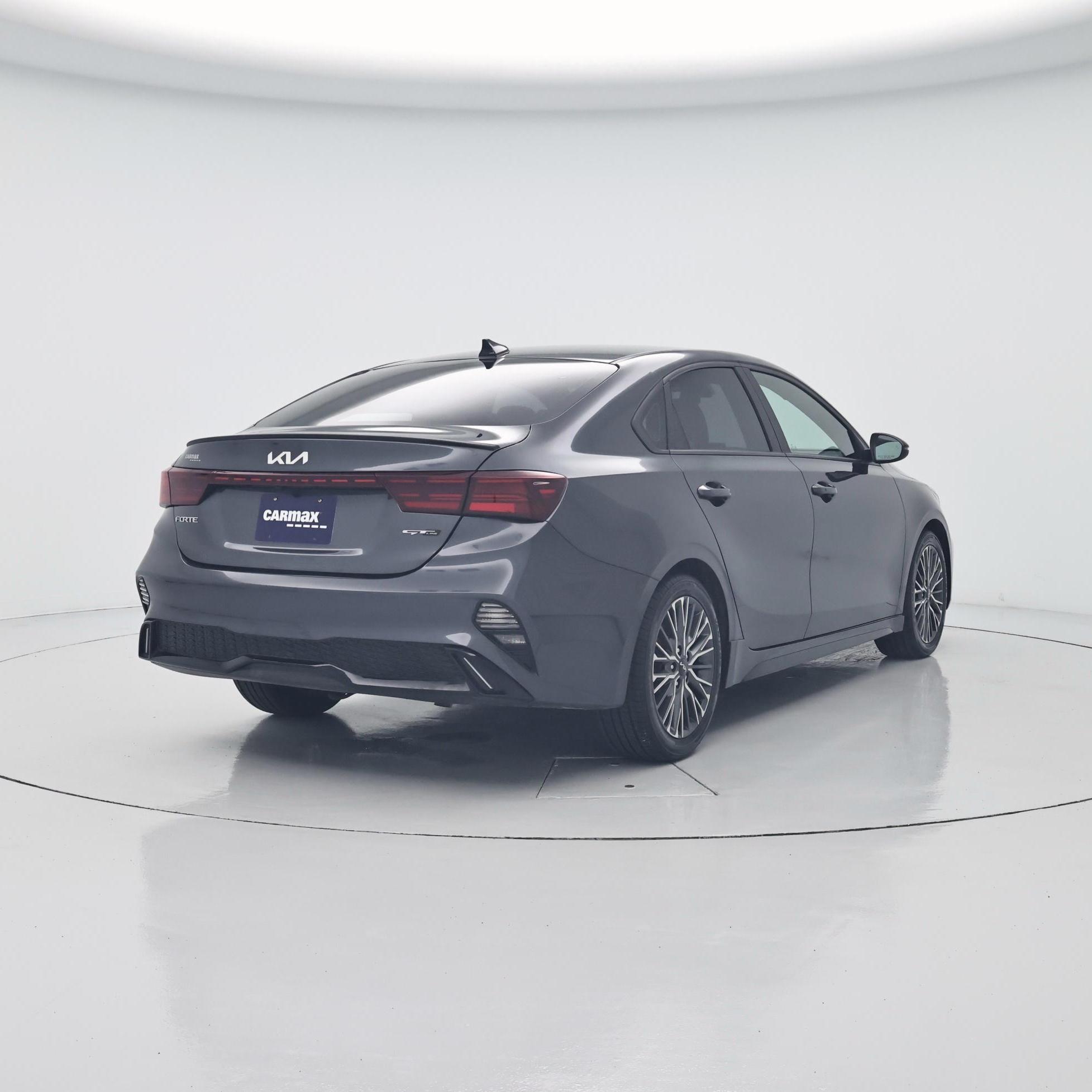 Thumbnail: 2022 Kia Forte - 8