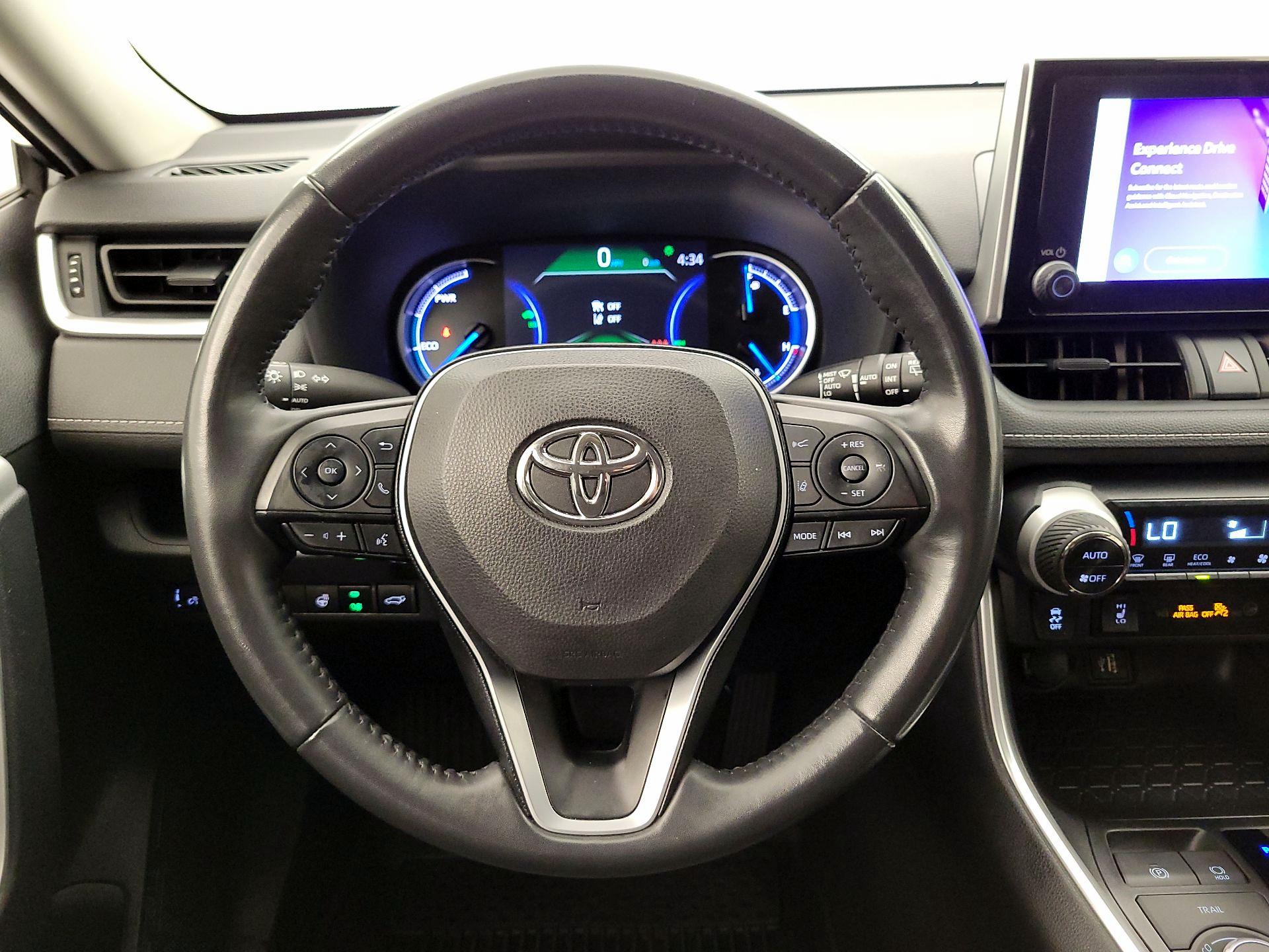 Thumbnail: 2023 Toyota RAV4 - 10