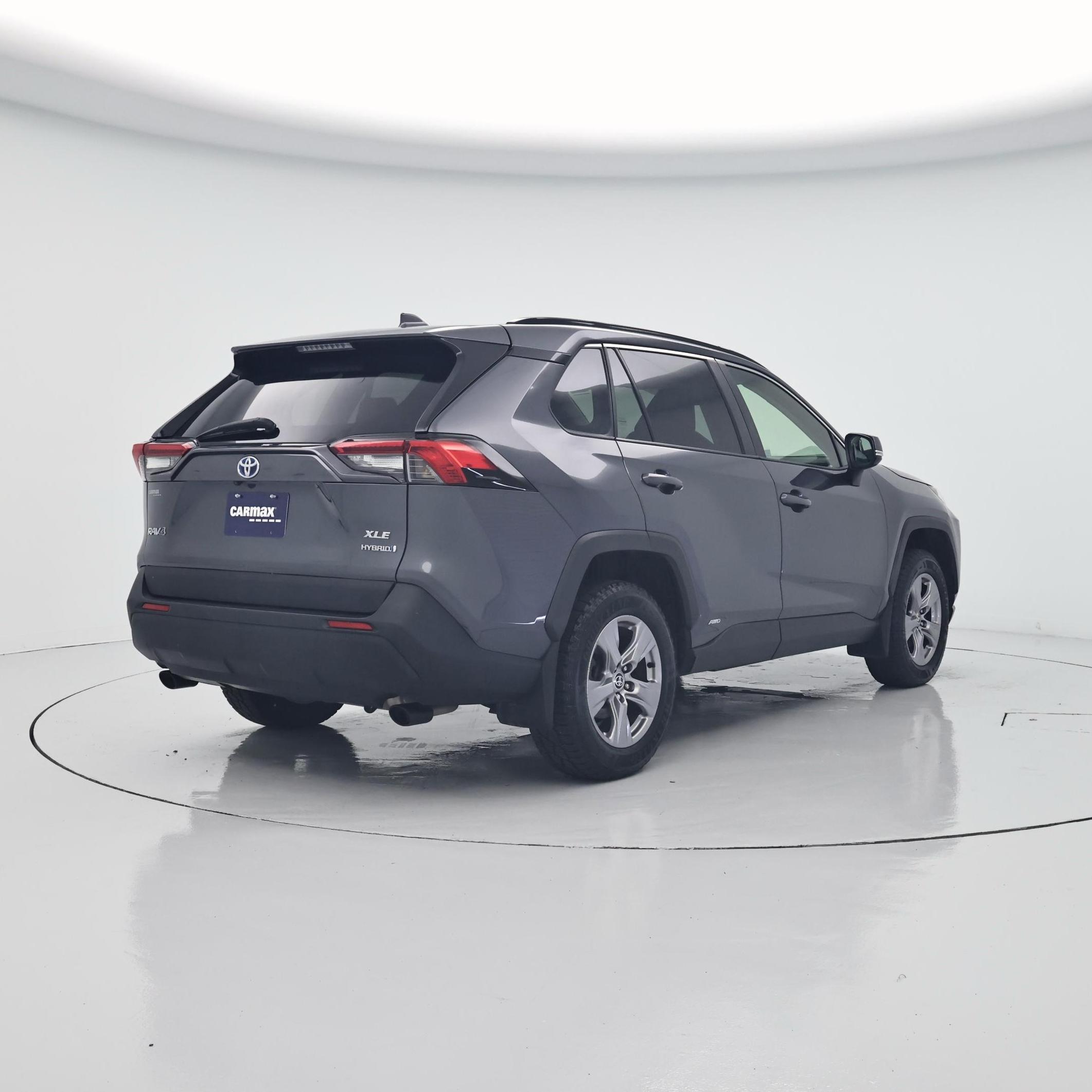 Thumbnail: 2023 Toyota RAV4 - 8