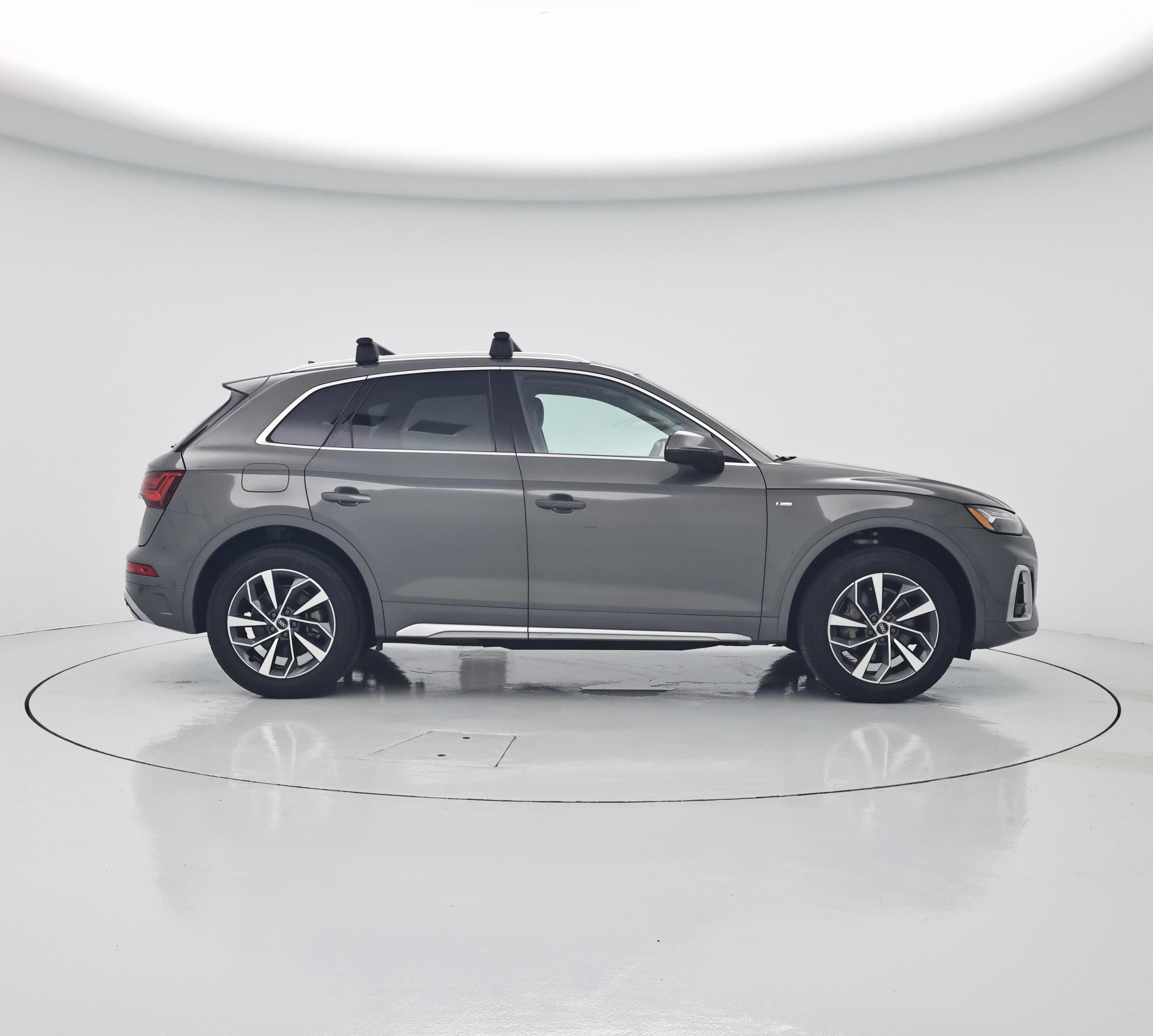 Thumbnail: 2023 Audi Q5 - 7