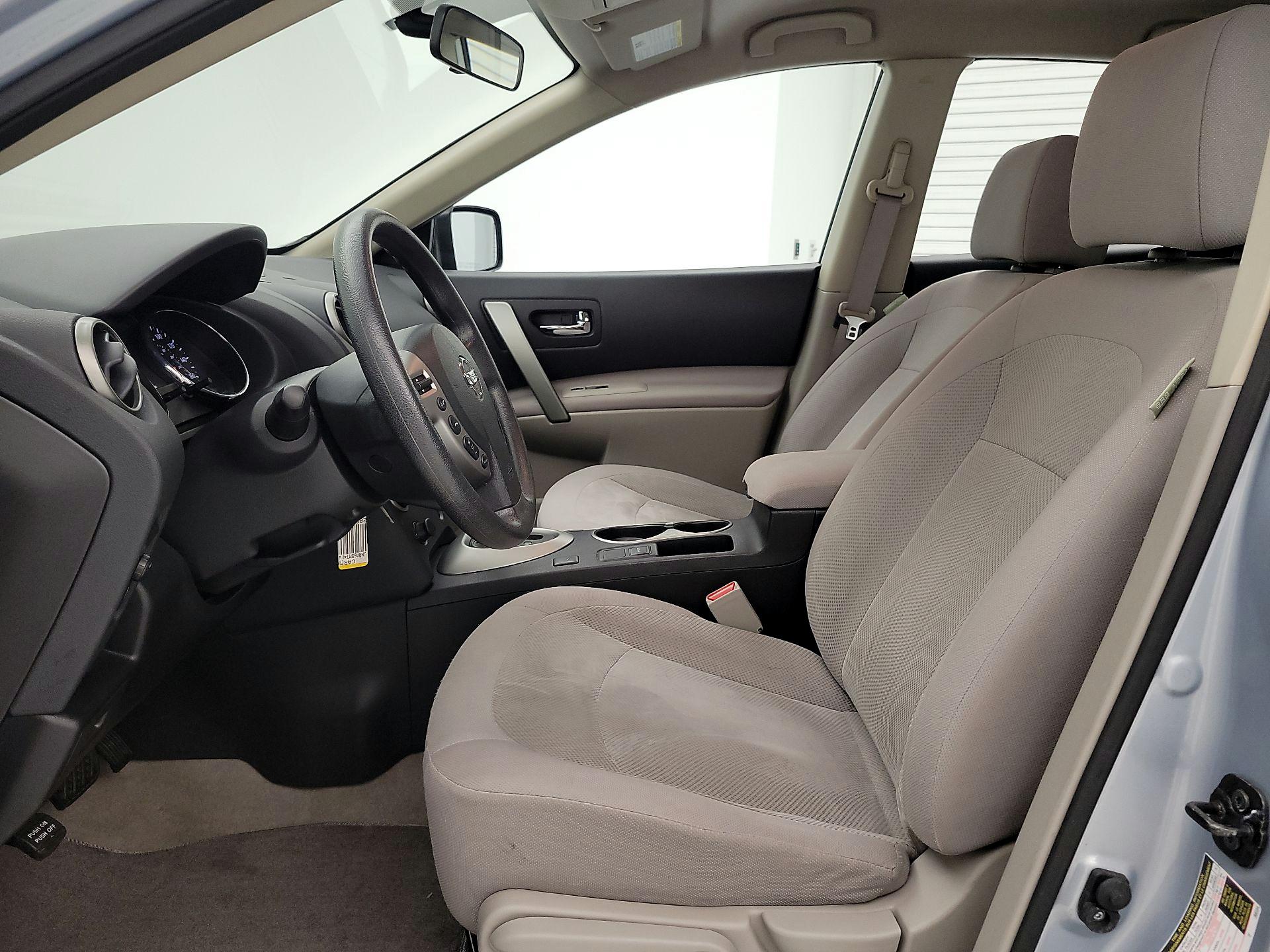 Thumbnail: 2015 Nissan Rogue - 11