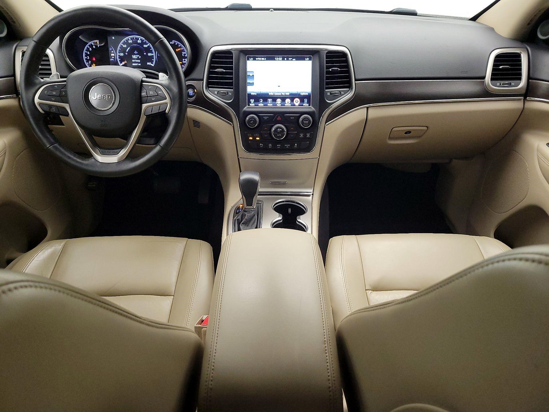 Thumbnail: 2016 Jeep Grand Cherokee - 9