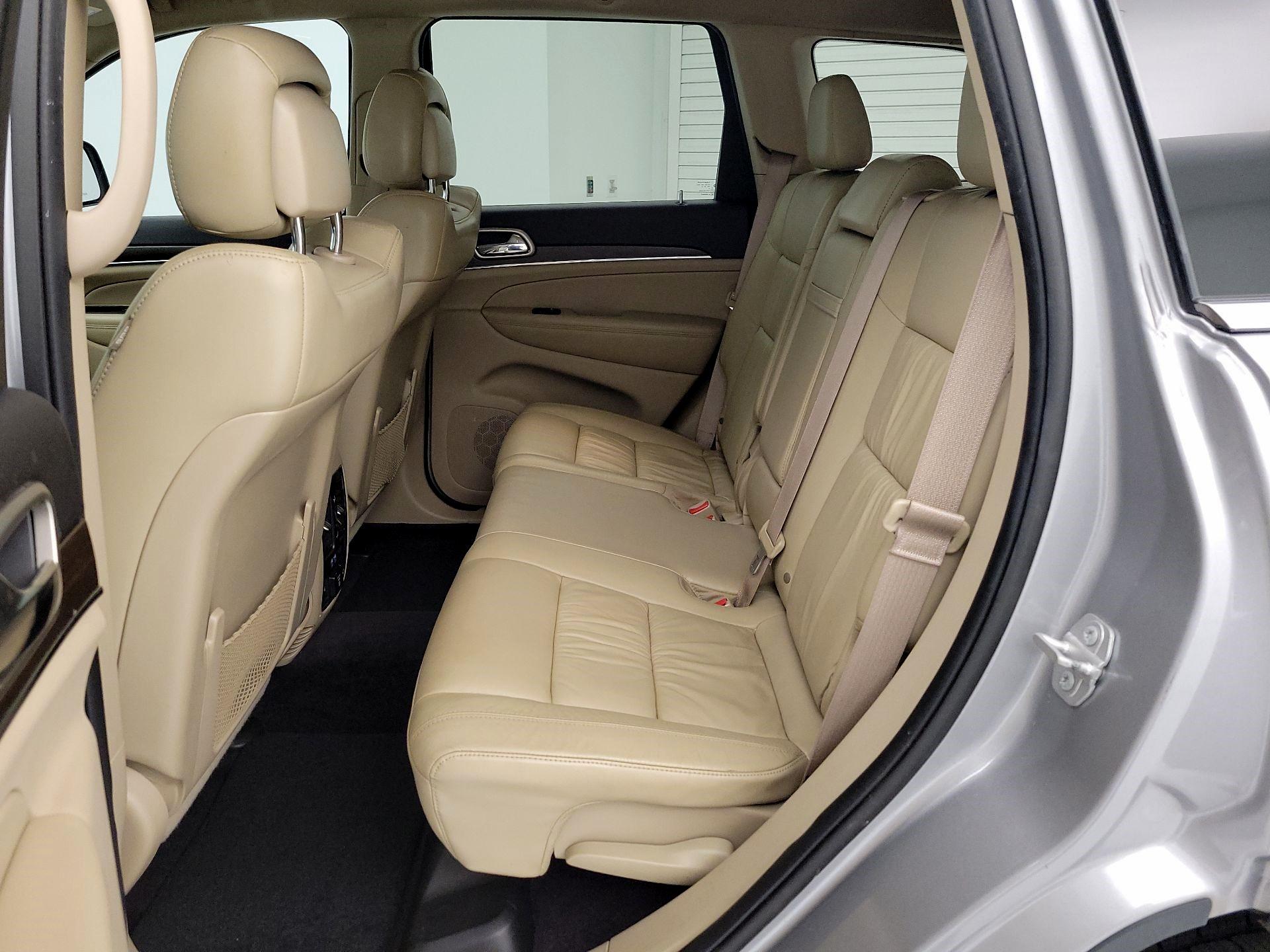 Thumbnail: 2016 Jeep Grand Cherokee - 20