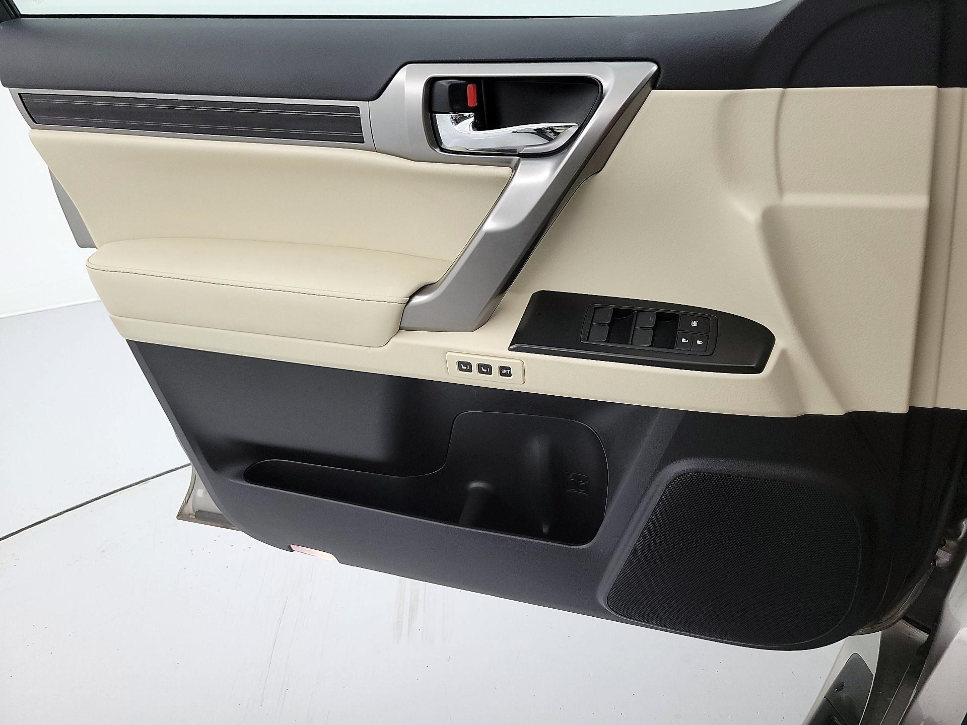 Thumbnail: 2022 Lexus GX - 12